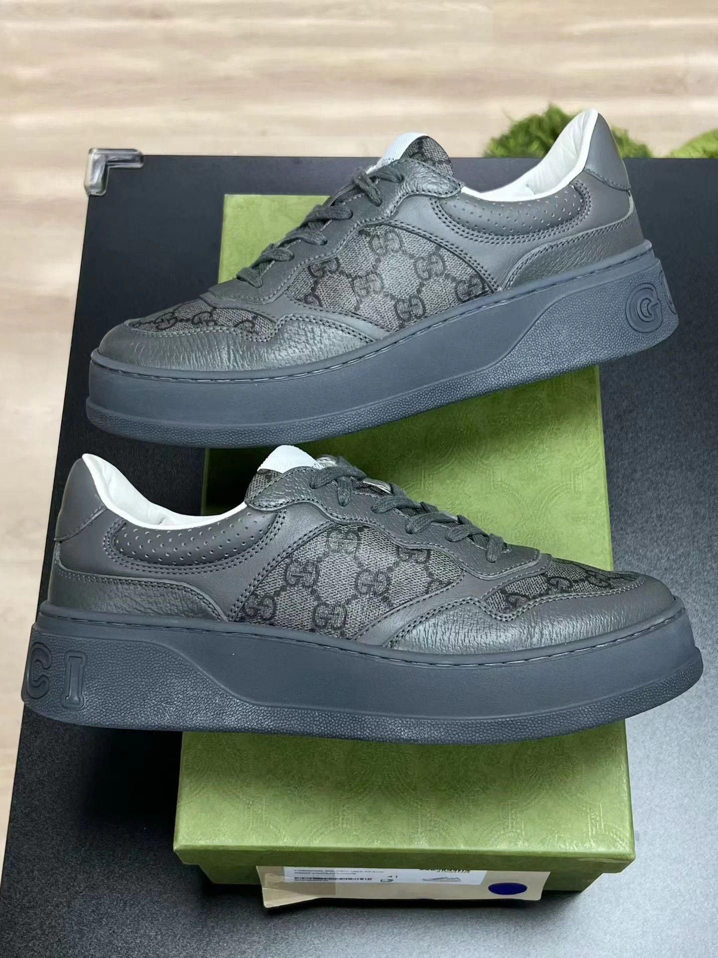 Gucci Gucci Cookie Sneakers Gray Black 41 Mint Size US 8 / EU 41 - 6 Thumbnail