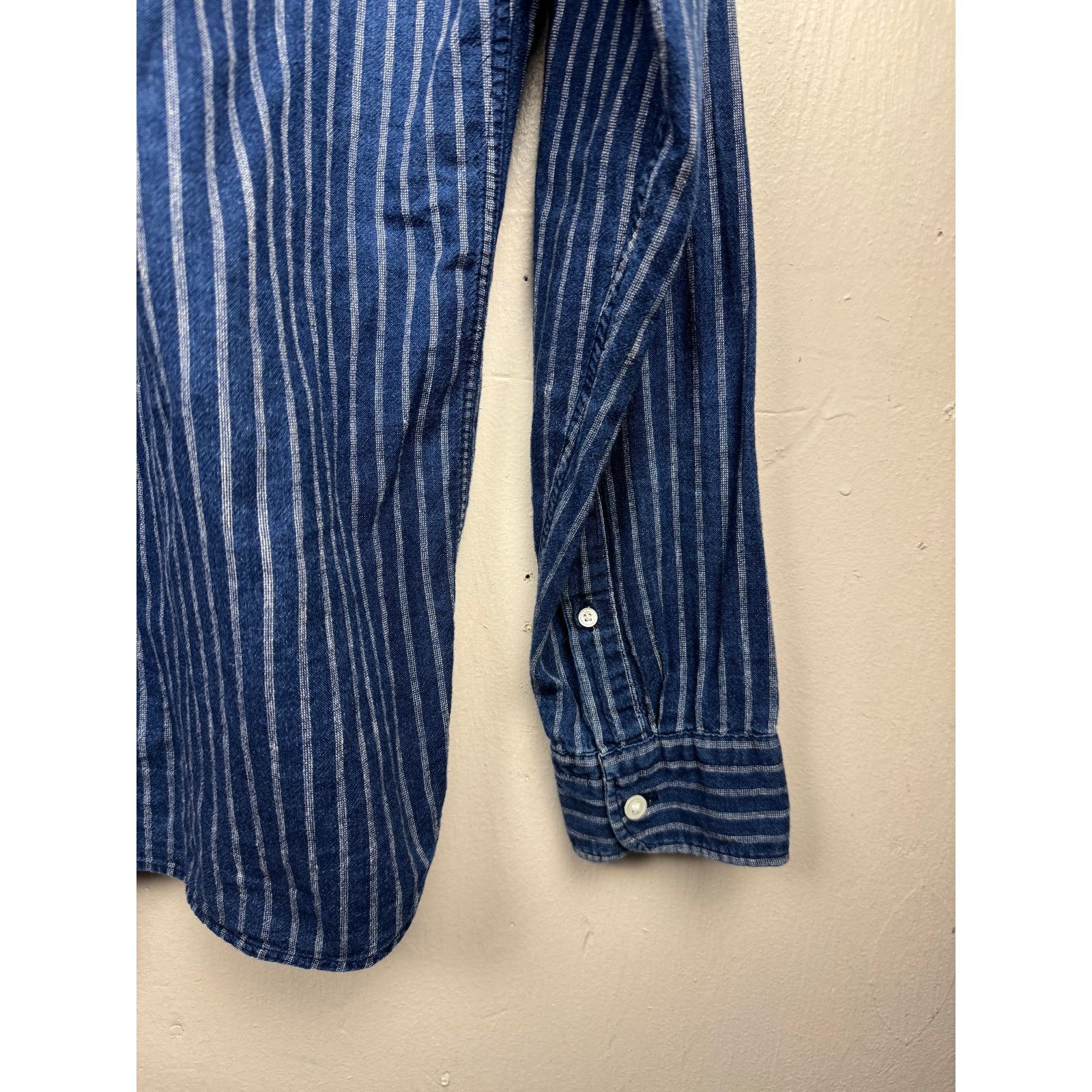 Levi's Levi’s Blue Striped Button-Up Shirt – Men’s Medium Size US M / EU 48-50 / 2 - 5 Thumbnail