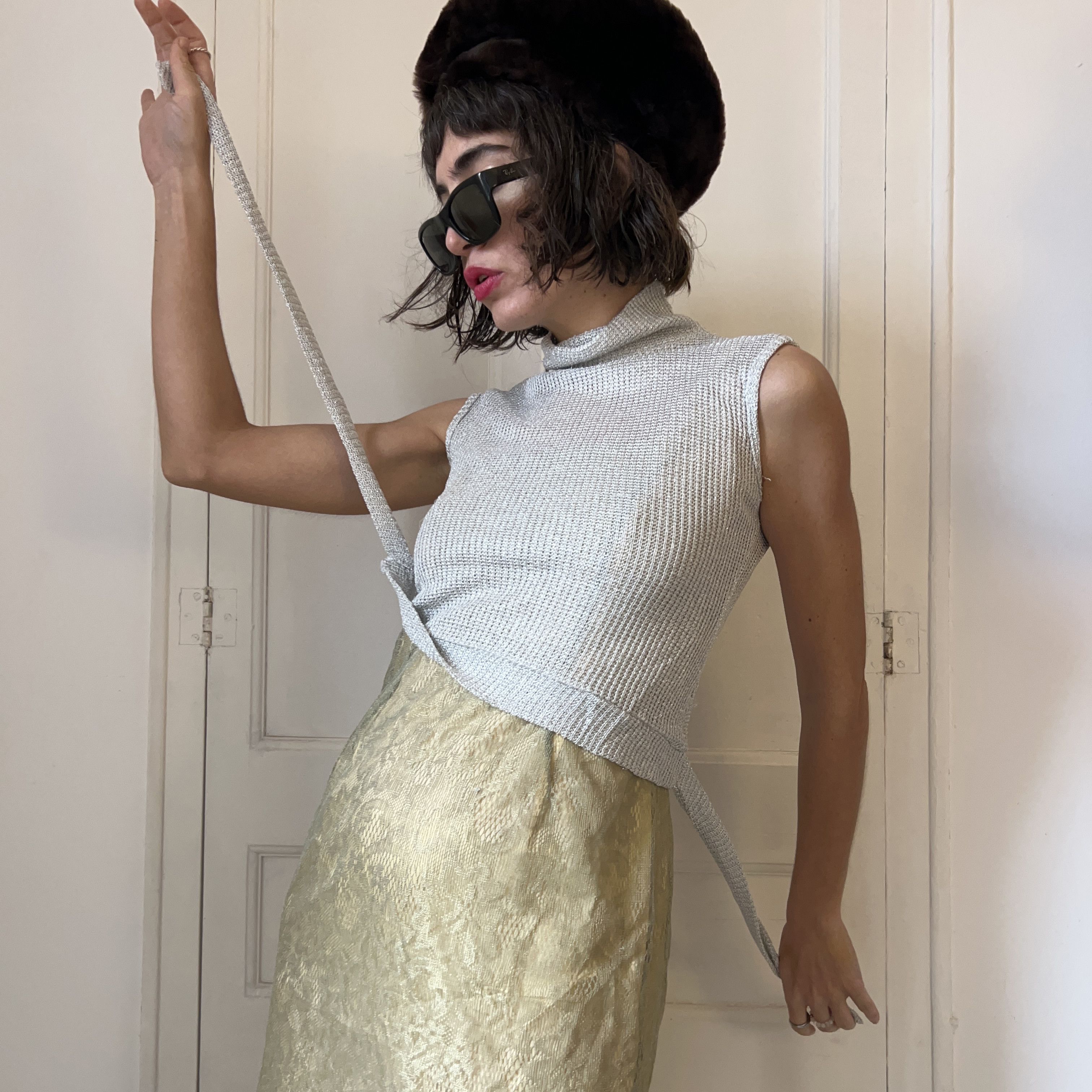 Vintage Vintage Y2k Silver Metallic Knit Top Size ONE SIZE - 8 Thumbnail