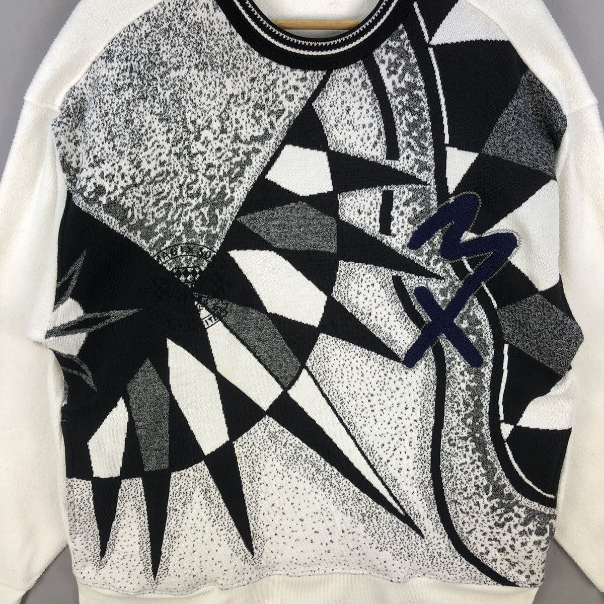Japanese Brand Vintage 2000s Magic Son Black Monotone Sweater Size US L / EU 52-54 / 3 - 5 Thumbnail