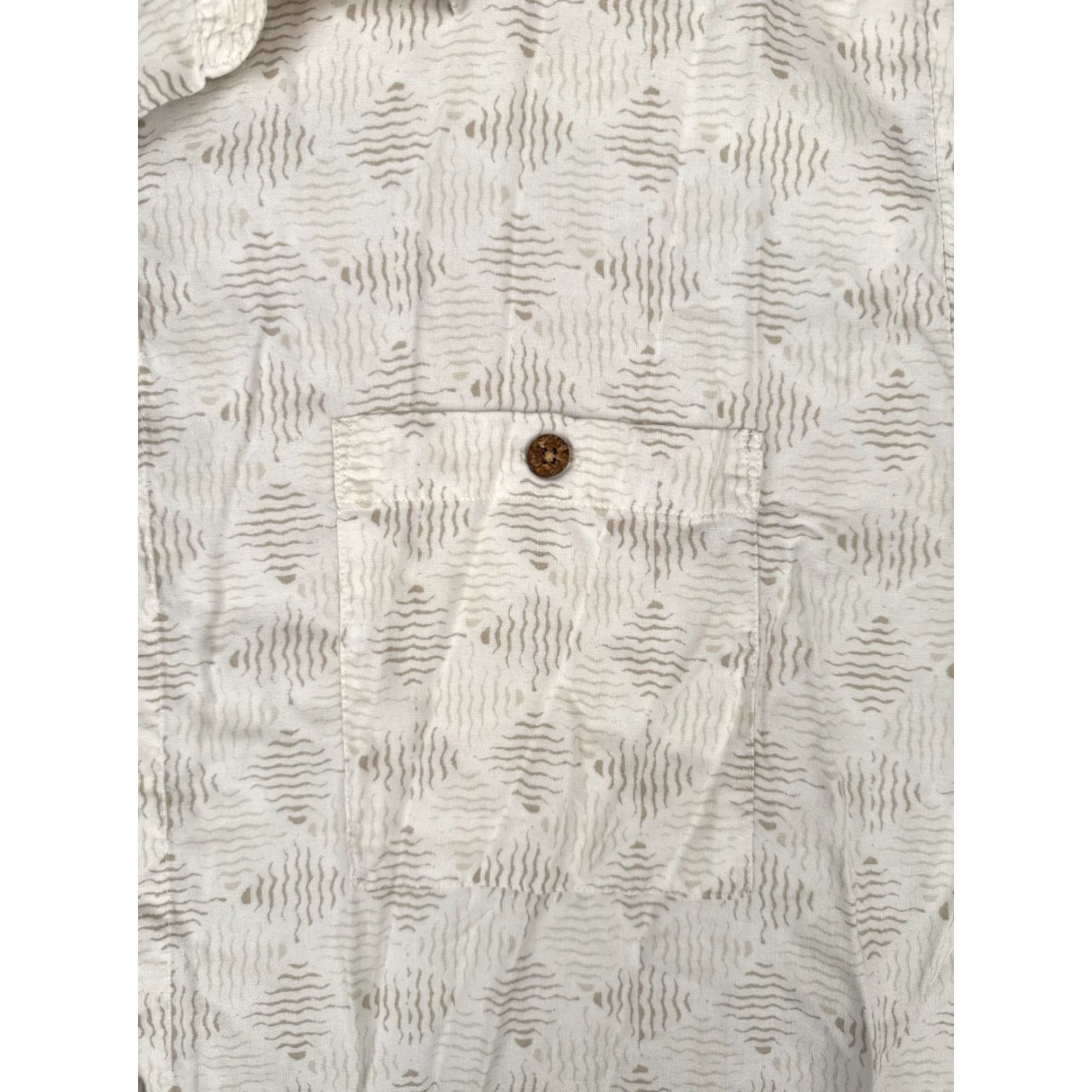 Vintage Puritan Shirt Men XL White Gray Hawaiian Waves 100% Rayon Pocket Mens Size US XL / EU 56 / 4 - 6 Thumbnail