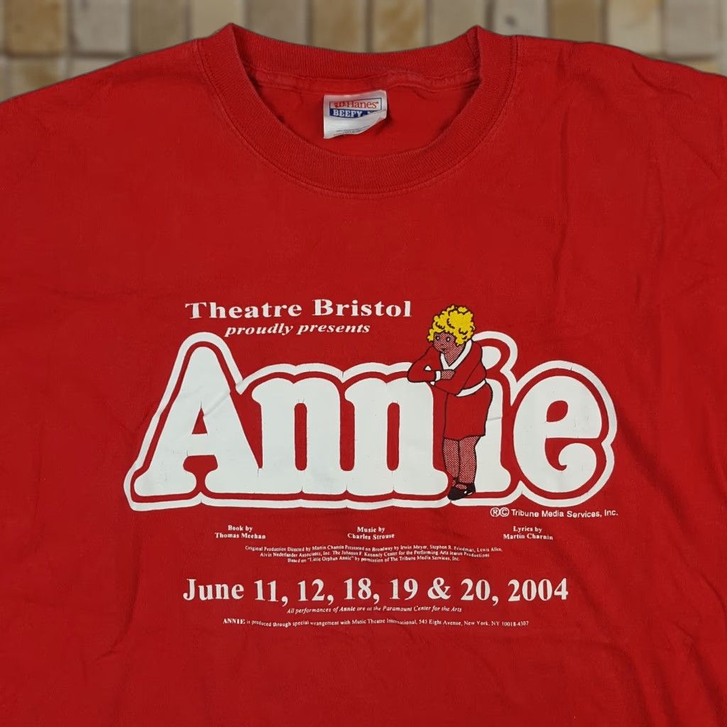 Hanes VINTAGE Hanes T-Shirt Adult XL Red Cartoon Theatre 90s Y2K Annie The Musical Bristol TN Men's Size XL Shirt Size US XL / EU 56 / 4 - 1 Thumbnail