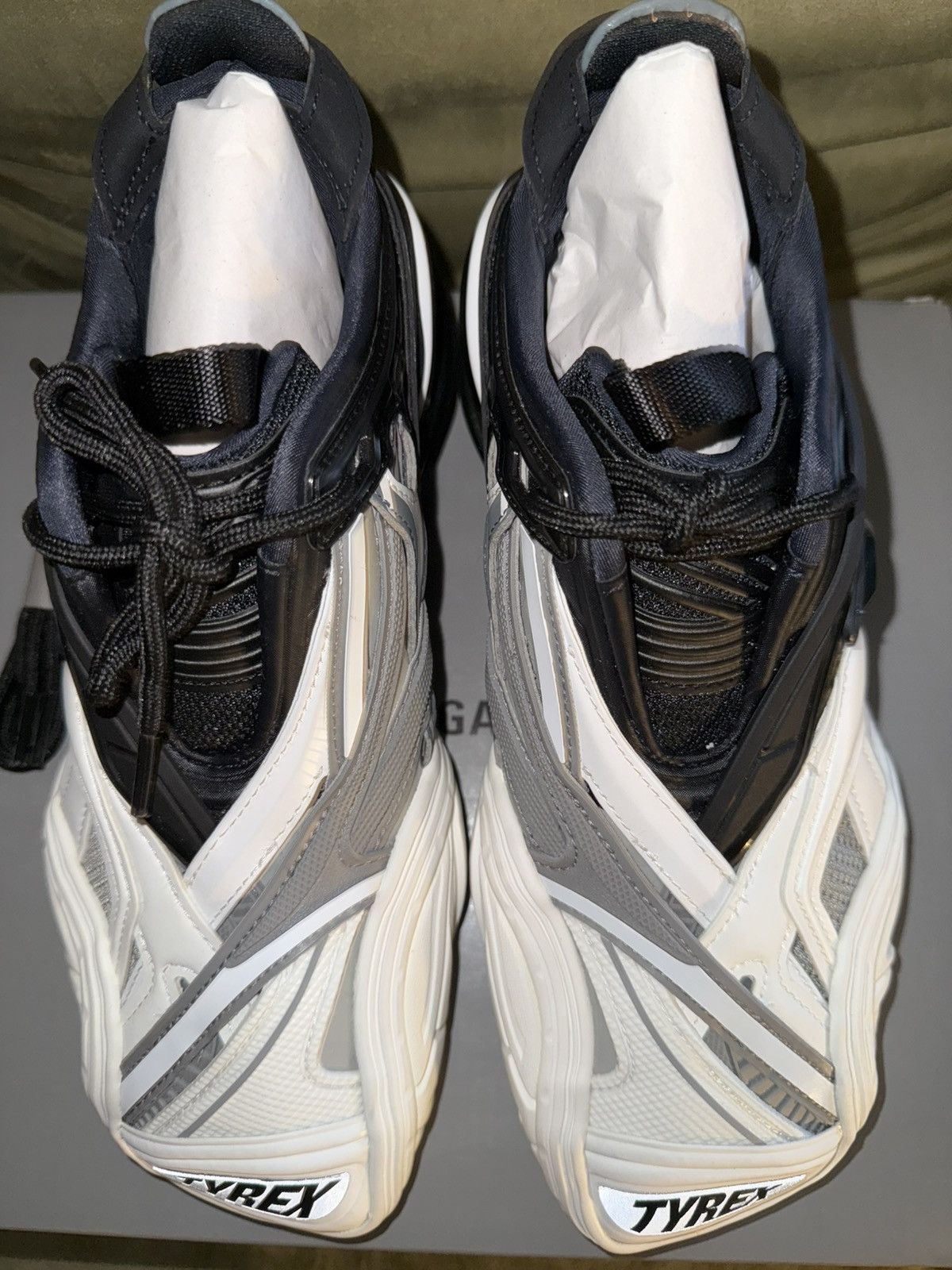 Balenciaga Balenciaga Tyrex Unisex Shoes, OG Box w/ dust & tote bag NEW Size US 7 / IT 37 - 16 Thumbnail