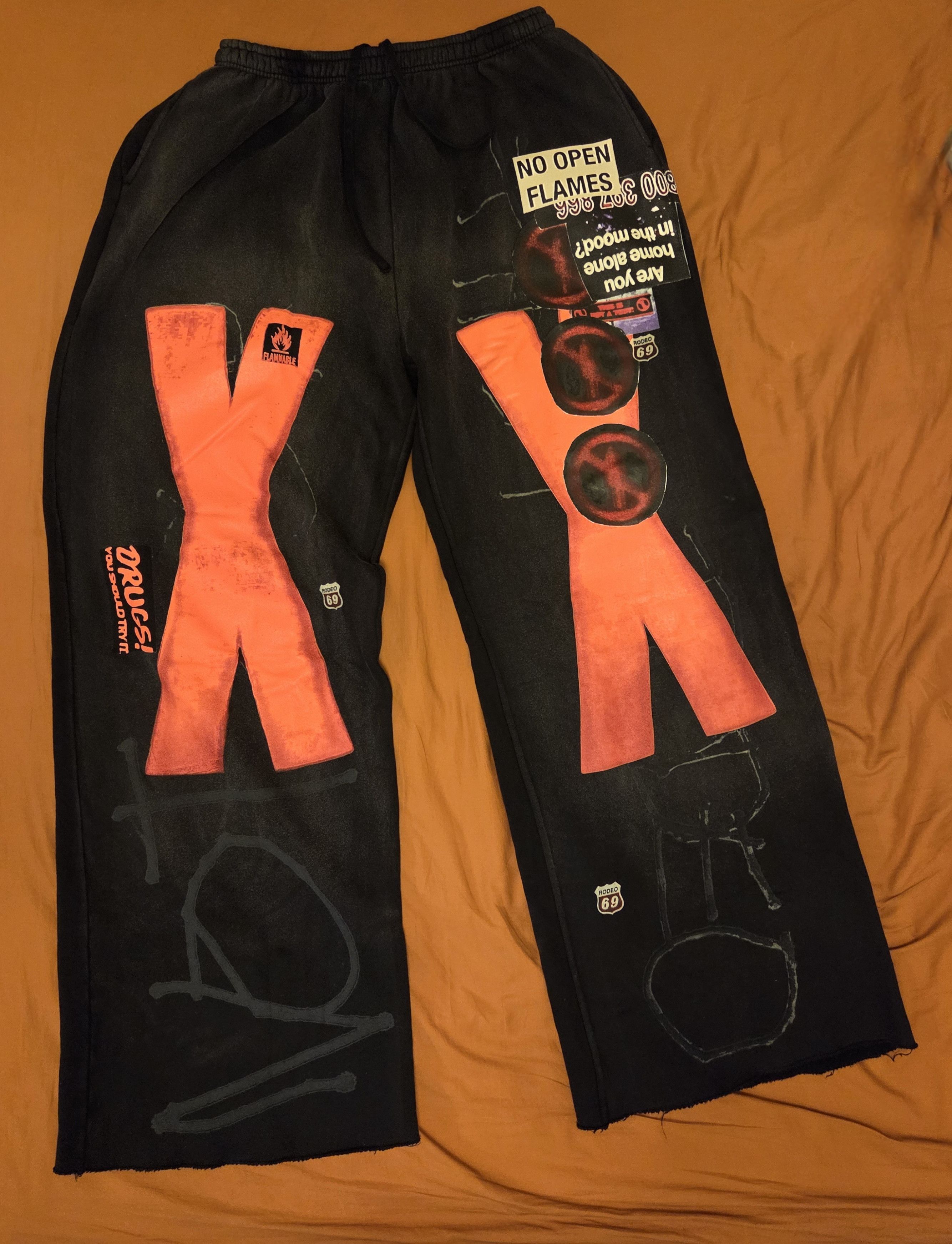 Travis Scott Travis Scott MO CITY FLEOXOLIGIST SWEATPANTS Size US 42 / EU 58 - 1 Thumbnail