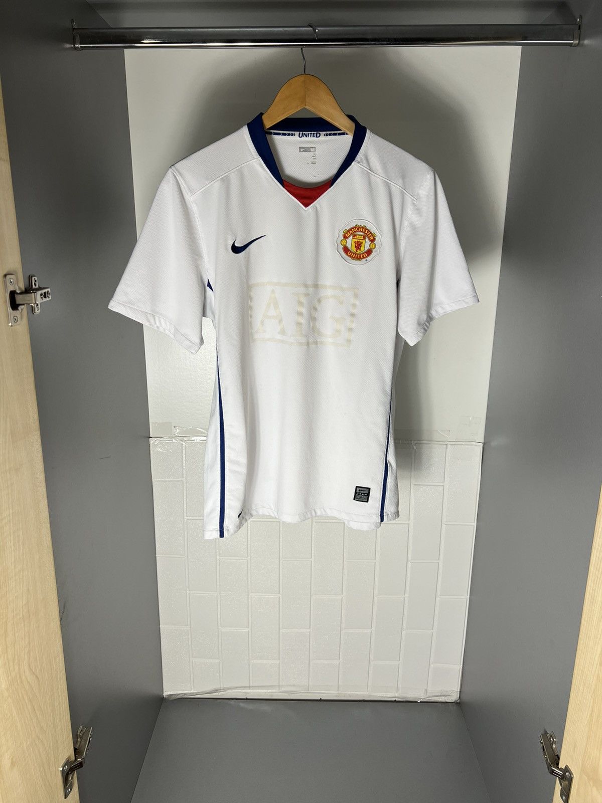 Nike VINTAGE NIKE FC MANCHESTER UNITED ENGLAND SOCCER JERSEY Y2K Size US M / EU 48-50 / 2 - 2 Thumbnail