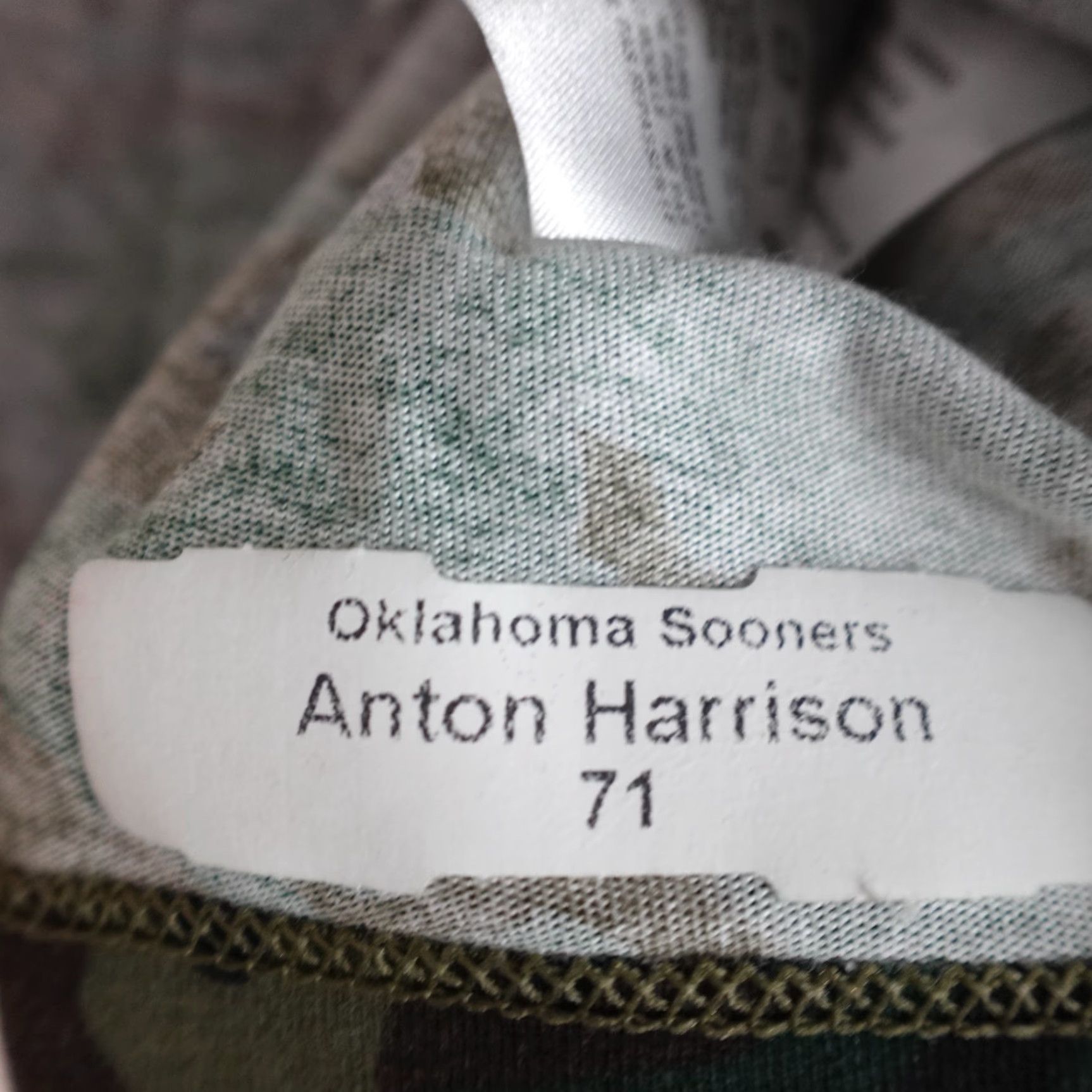 Jordan Brand VINTAGE Oklahoma Sooners Shirt 2XL Green Camo Camouflage Jordan Jersey Shirt Mens 2XL Green Camouflage Oklahoma Sooners Shirt Size US XXL / EU 58 / 5 - 4 Thumbnail