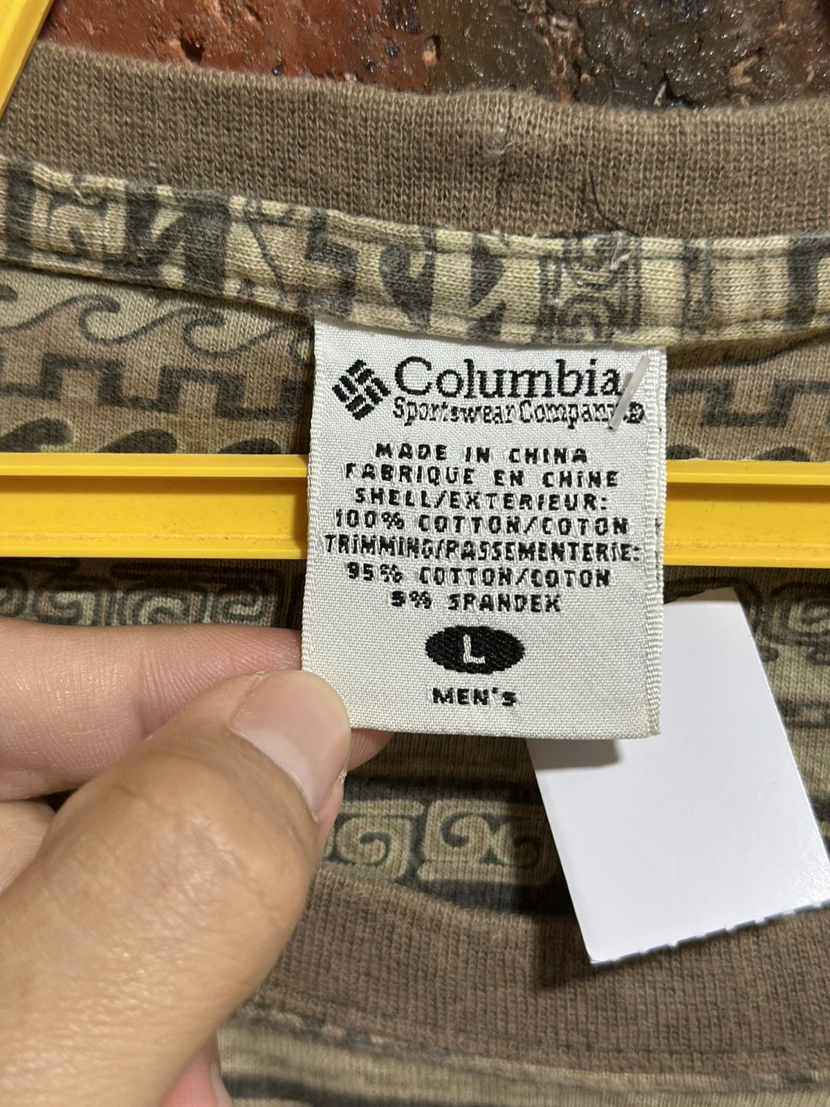 Columbia × Vintage Vintage Columbia Faded Tee Size US L / EU 52-54 / 3 - 4 Thumbnail