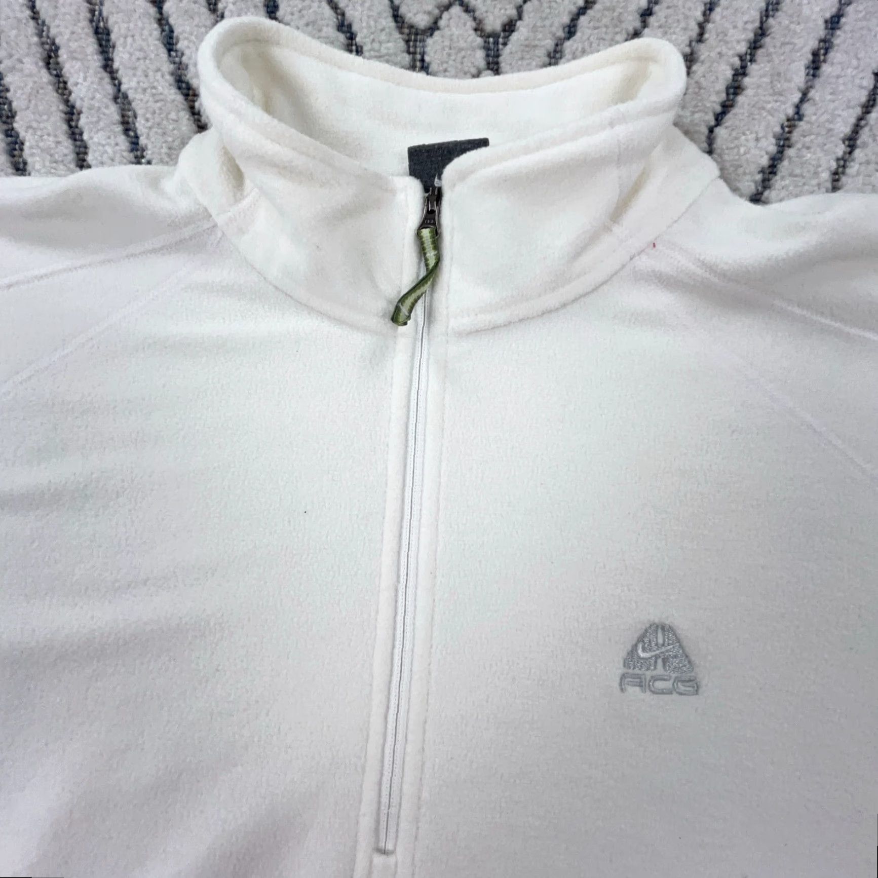 Nike Nike ACG Sweatshirt Women Large White Fleece Pullover Hoodie Casual Winter Spring Fall Sports Size L / US 10 / IT 46 - 2 Thumbnail