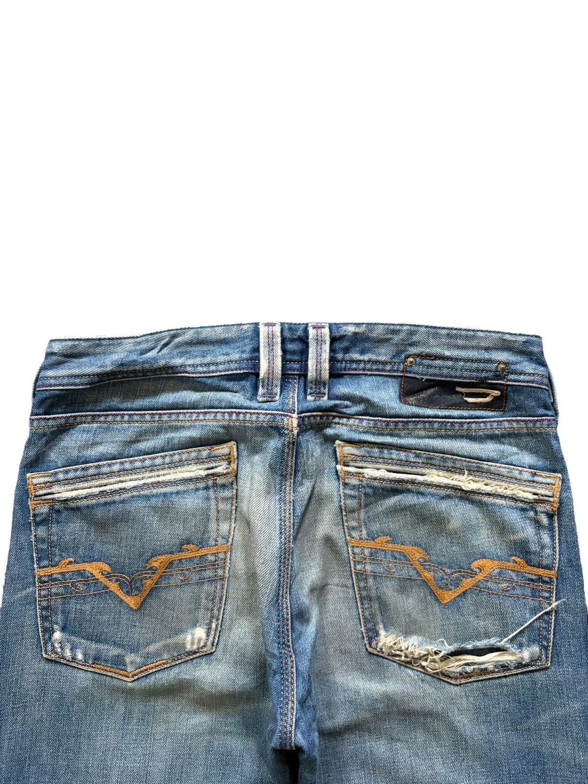 Diesel Vintage Italy Diesel Faded Wash Distress Loose Jeans Size US 30 / EU 46 - 4 Thumbnail