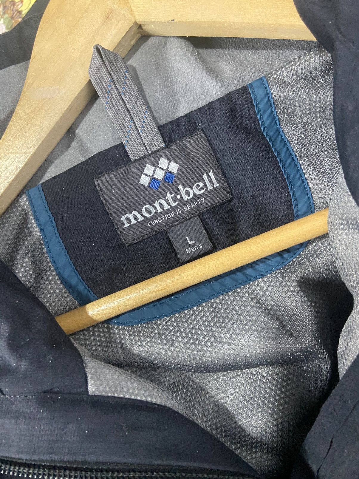 Montbell × Weatherproof MONTBELL WATERPROOF JACKET Size US L / EU 52-54 / 3 - 5 Thumbnail