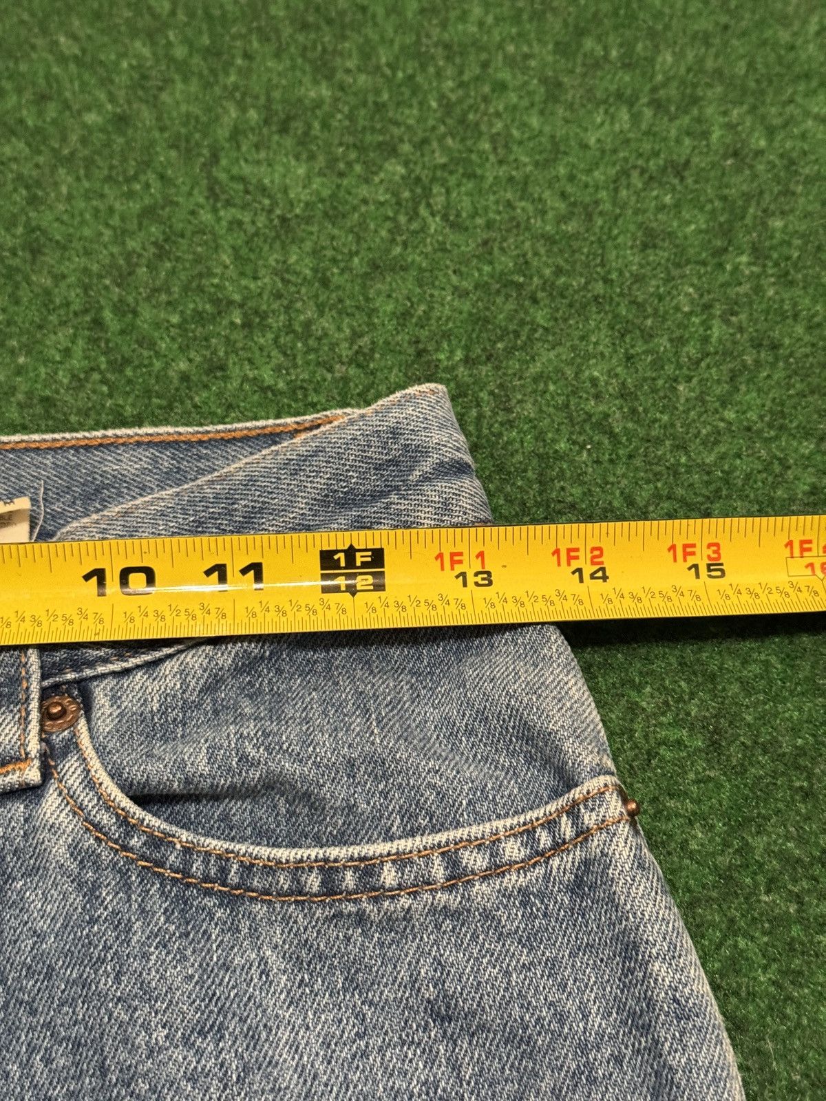 Levi's Vintage Clothing Vintage Levi’s 512 Slim Taper 5 26x31 Light Wash Y2K Jeans Size 26" / US 2 / IT 38 - 6 Thumbnail