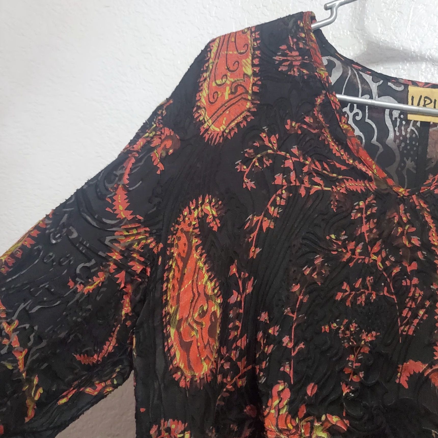 Vintage VINTAGE URU Top Women OS Black Layered Silk Blend Boho Paisley Burnout V-Neck Long Sleeve Boxy Relaxed Fit Pullover Size ONE SIZE - 5 Thumbnail