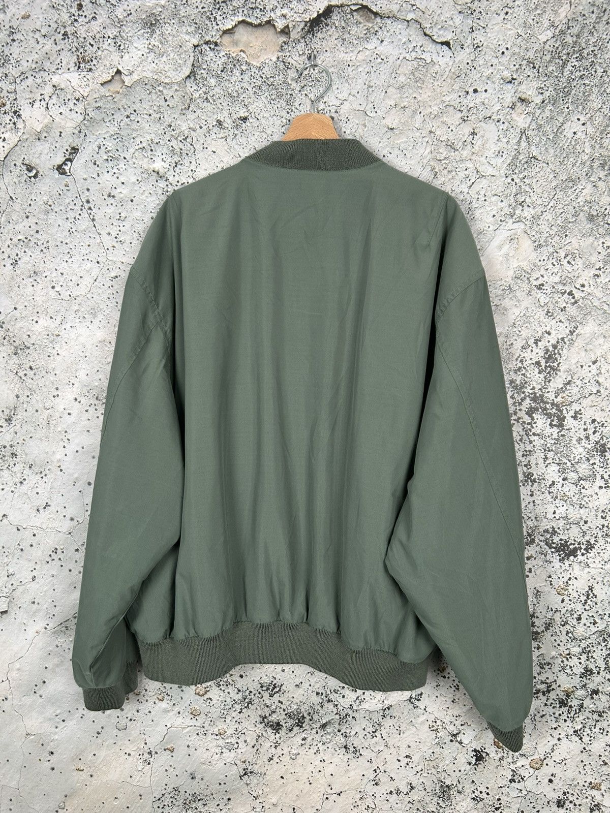 Vintage Vintage Green Bomber Military Jacket Outdoor Archive Japan Size US XL / EU 56 / 4 - 5 Thumbnail