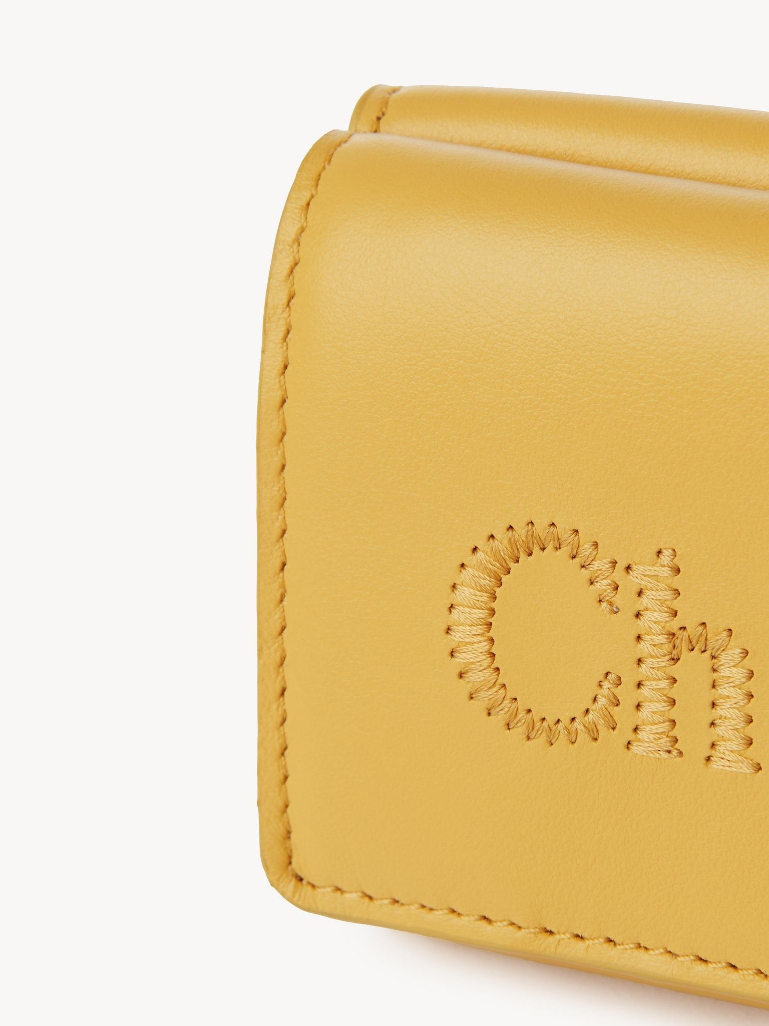 Chloe o1loc1c0425 CHC23 Size: OS / Sense Mini Trifold Wallet Size ONE SIZE - 5 Thumbnail