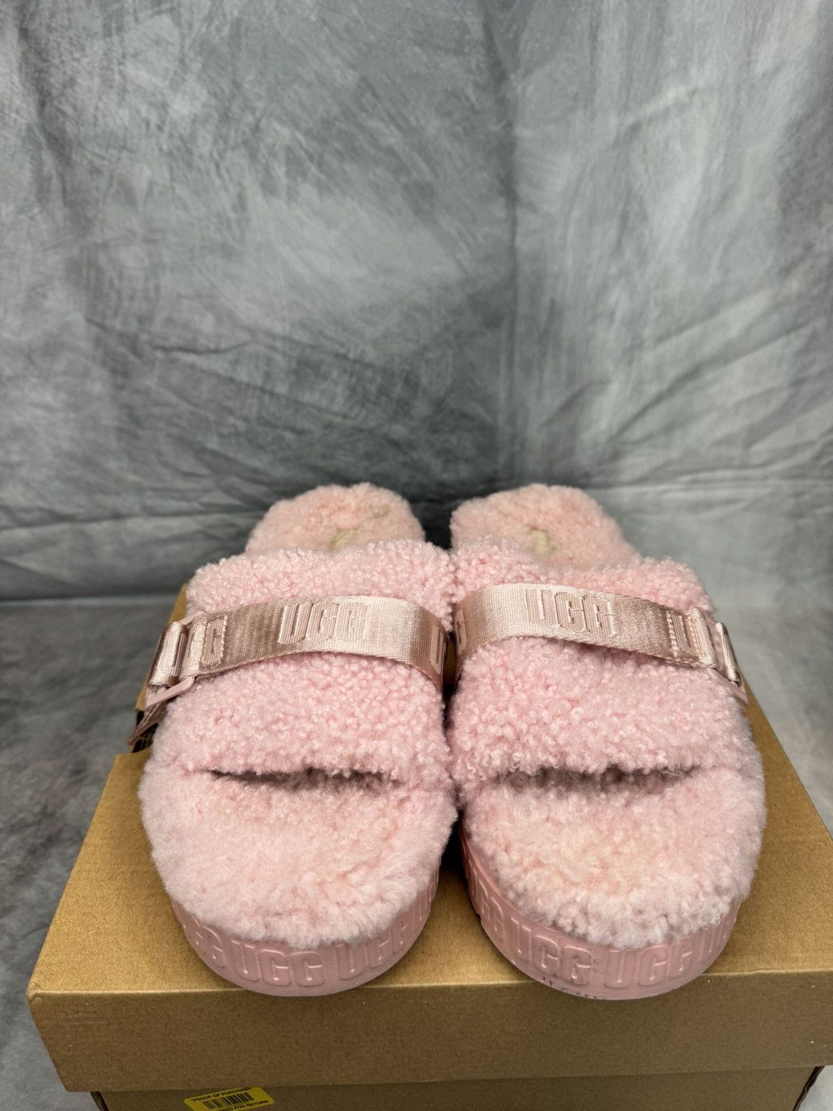Pink × Ugg UGG Fluffita Size US 9 / IT 39 - 2 Thumbnail