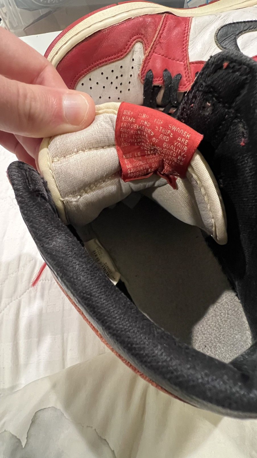Nike Air Jordan 1 Retro High 1994 Chicago 1994 Size US 9.5 / EU 42-43 - 18 Thumbnail