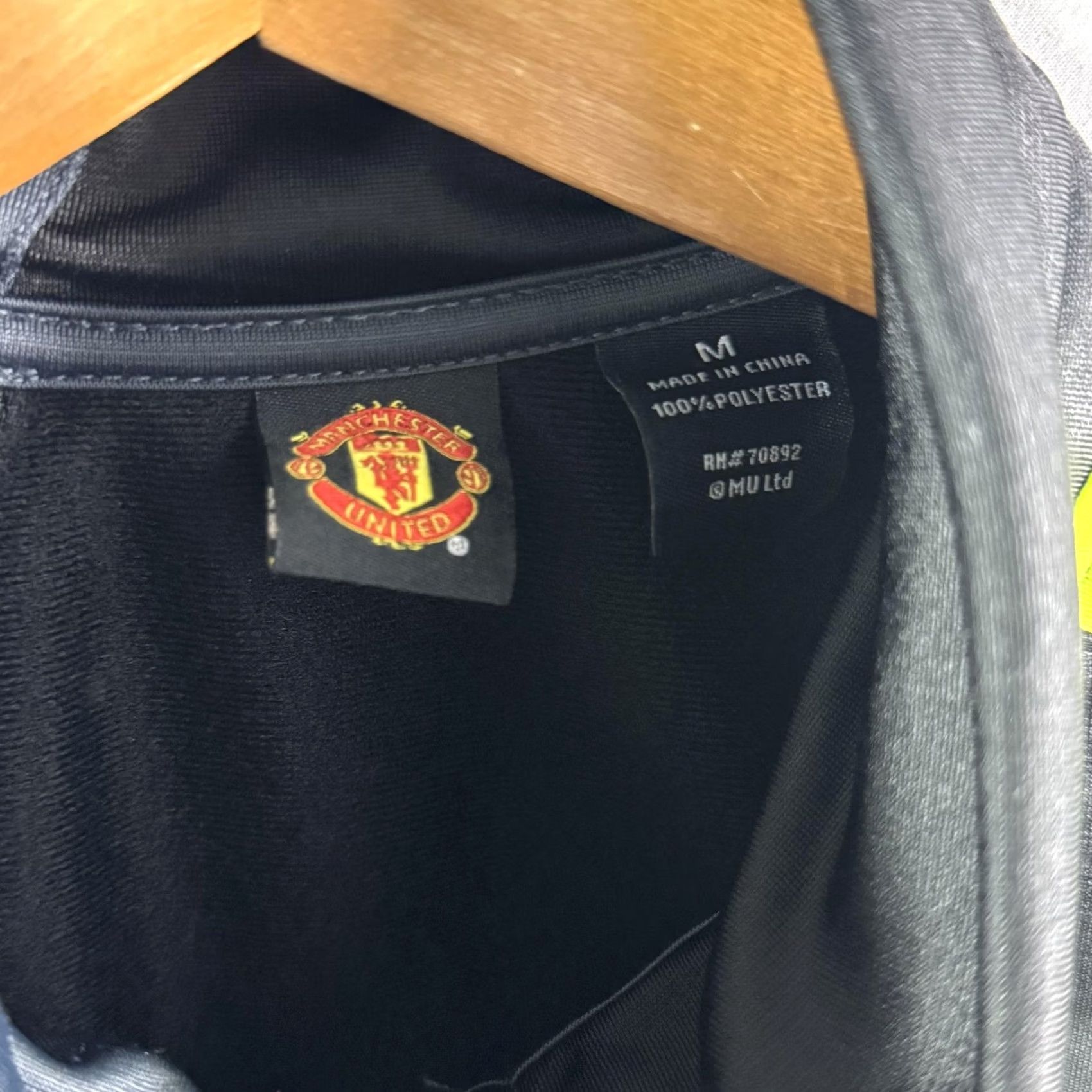 Vintage Manchester United Jacket Mens Medium Black Gray Neon Yellow Full Zip Soccer MUFC Jacket Size US M / EU 48-50 / 2 - 4 Thumbnail