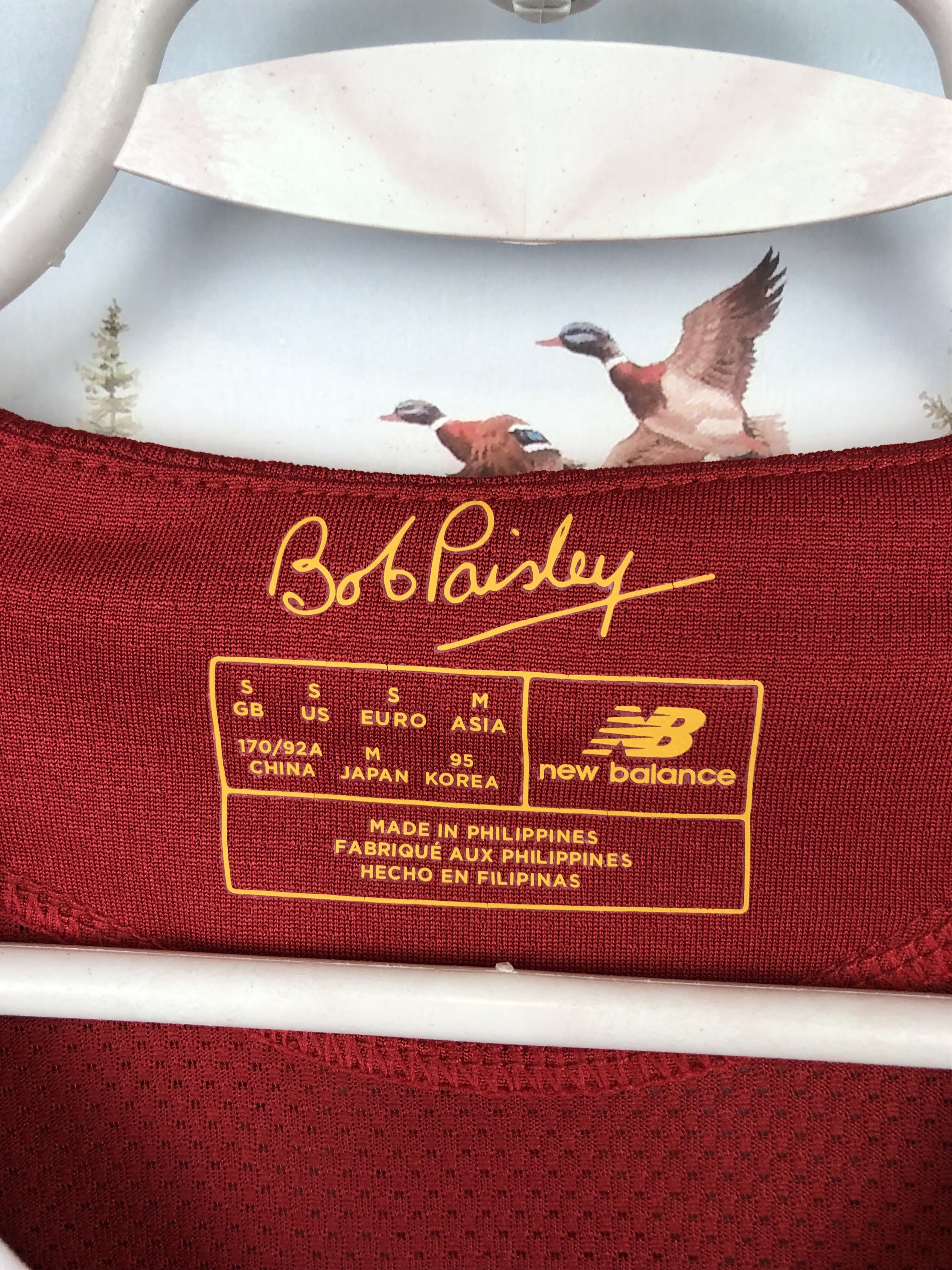 Other Liverpool Home football shirt 2019 Soccer #11 Salah Jersey Size US S / EU 44-46 / 1 - 7 Thumbnail