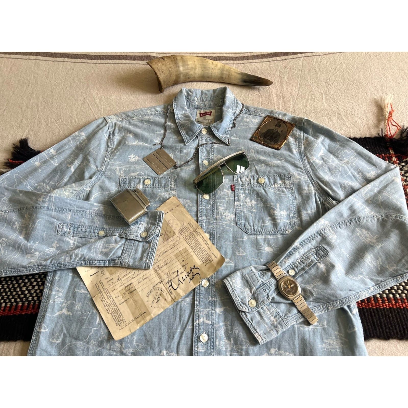 Levi's Levi's Deck Shirt L Chambray US Navy San Francisco Souvenir Print 2014 Rare Blue Deck Shirt Mens L Chambray Blue 2010s SF Souvenir Navy Levi's Size US L / EU 52-54 / 3 - 2 Thumbnail