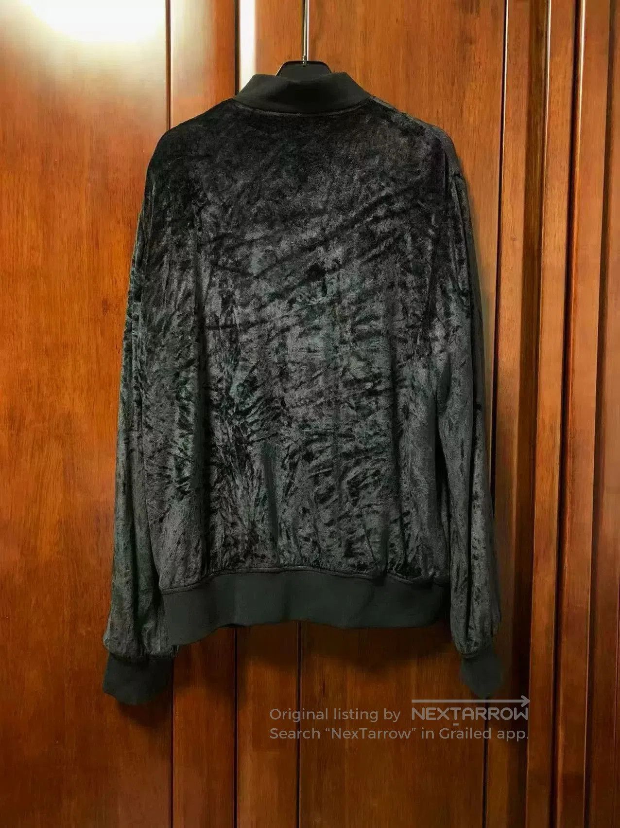 Japanese Brand Versace Men's Embroidered Velvet Jacket. Size US M / EU 48-50 / 2 - 2 Thumbnail
