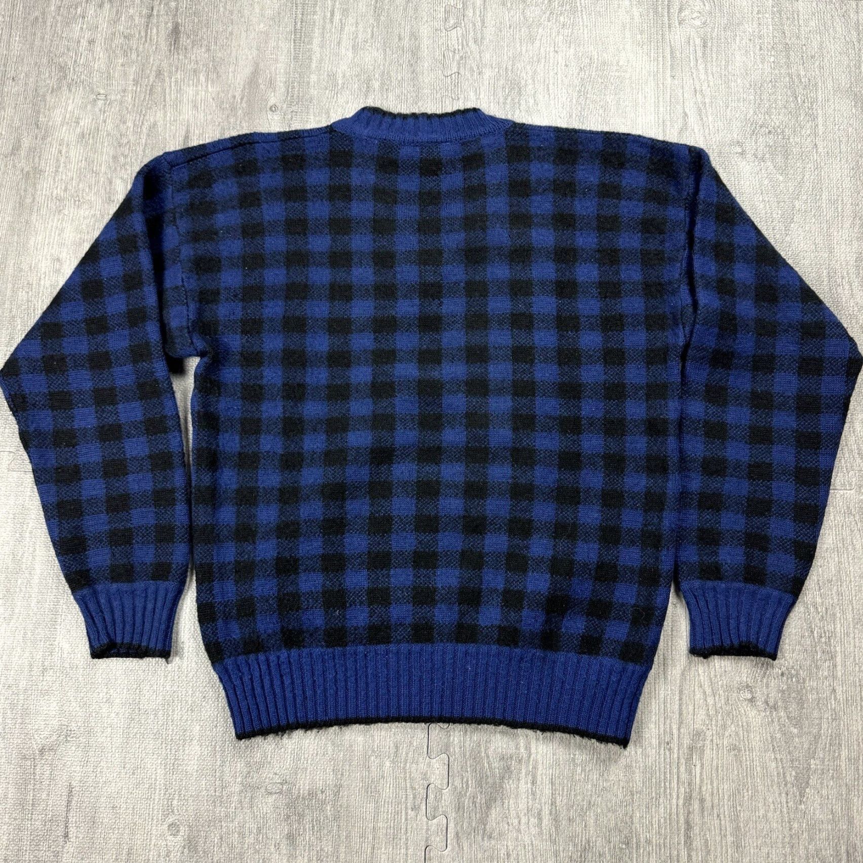 Cacharel VINTAGE CACHAREL MEN'S WORSTED WOOL CHECKERED V-NECK PULLOVER SWEATER GREEN M 90s CLASSIC Size US M / EU 48-50 / 2 - 5 Thumbnail