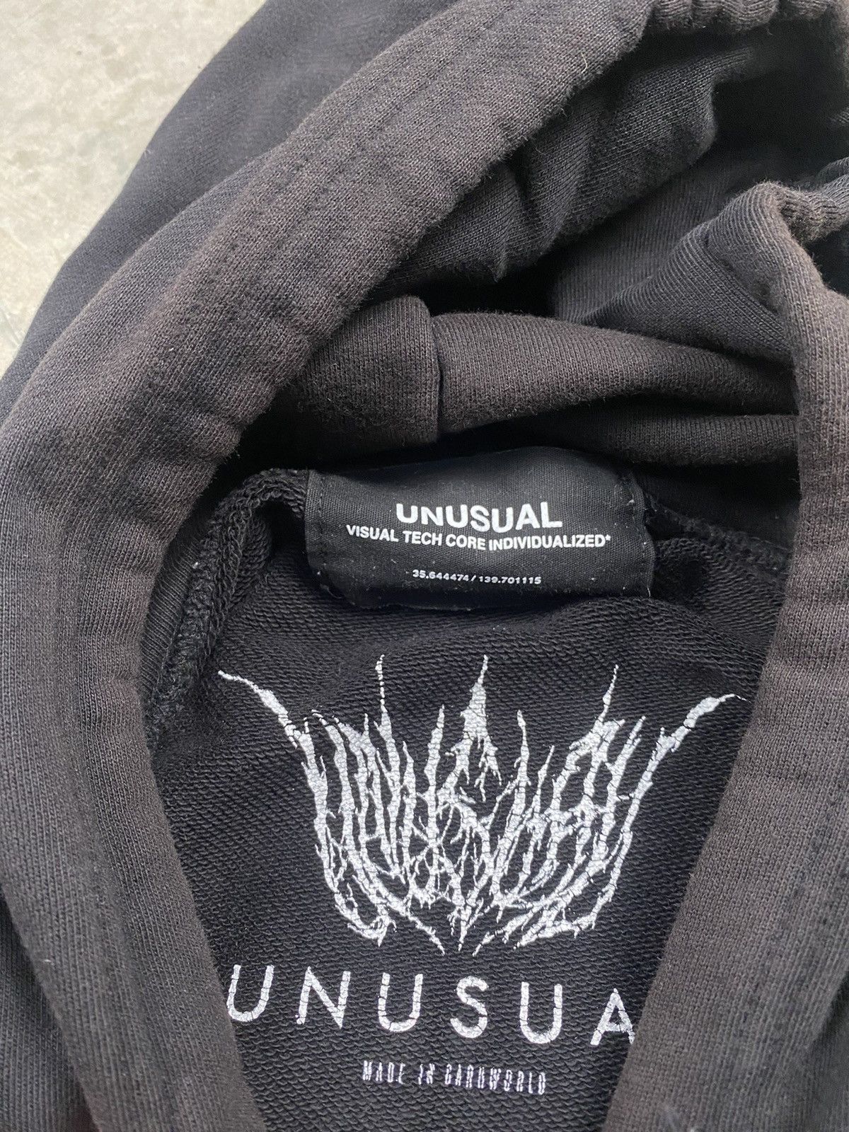 Vintage Unusual Visual Tech Core Dark Gothic Streetwear Pullover Size US L / EU 52-54 / 3 - 8 Thumbnail