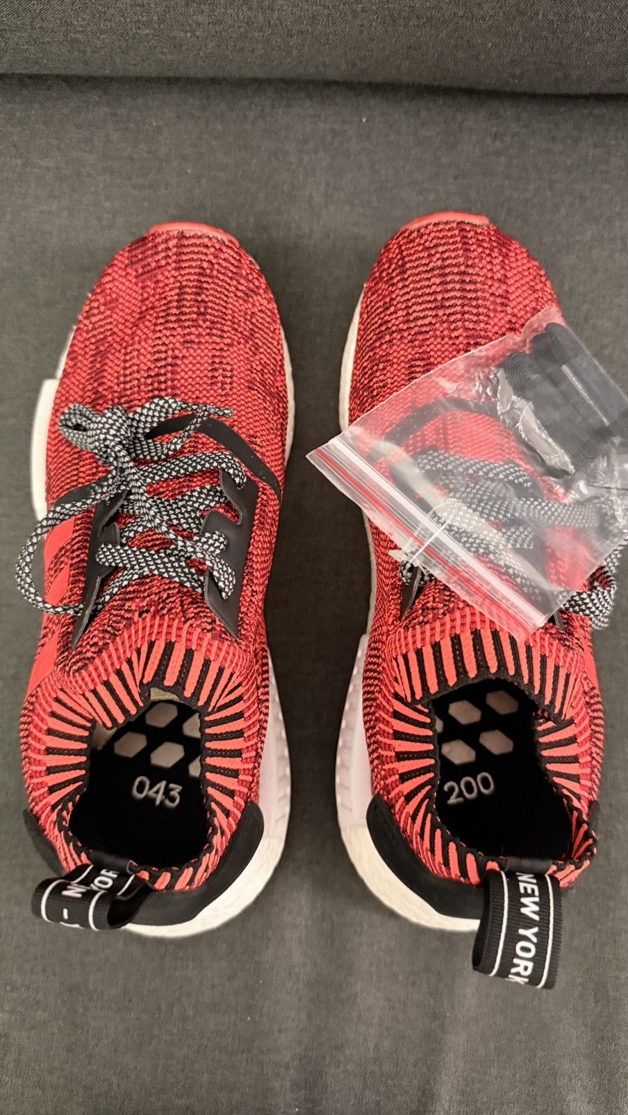 Adidas Adidas NMD R1 NYC Red Apple Size US 7 / EU 40 - 5 Thumbnail
