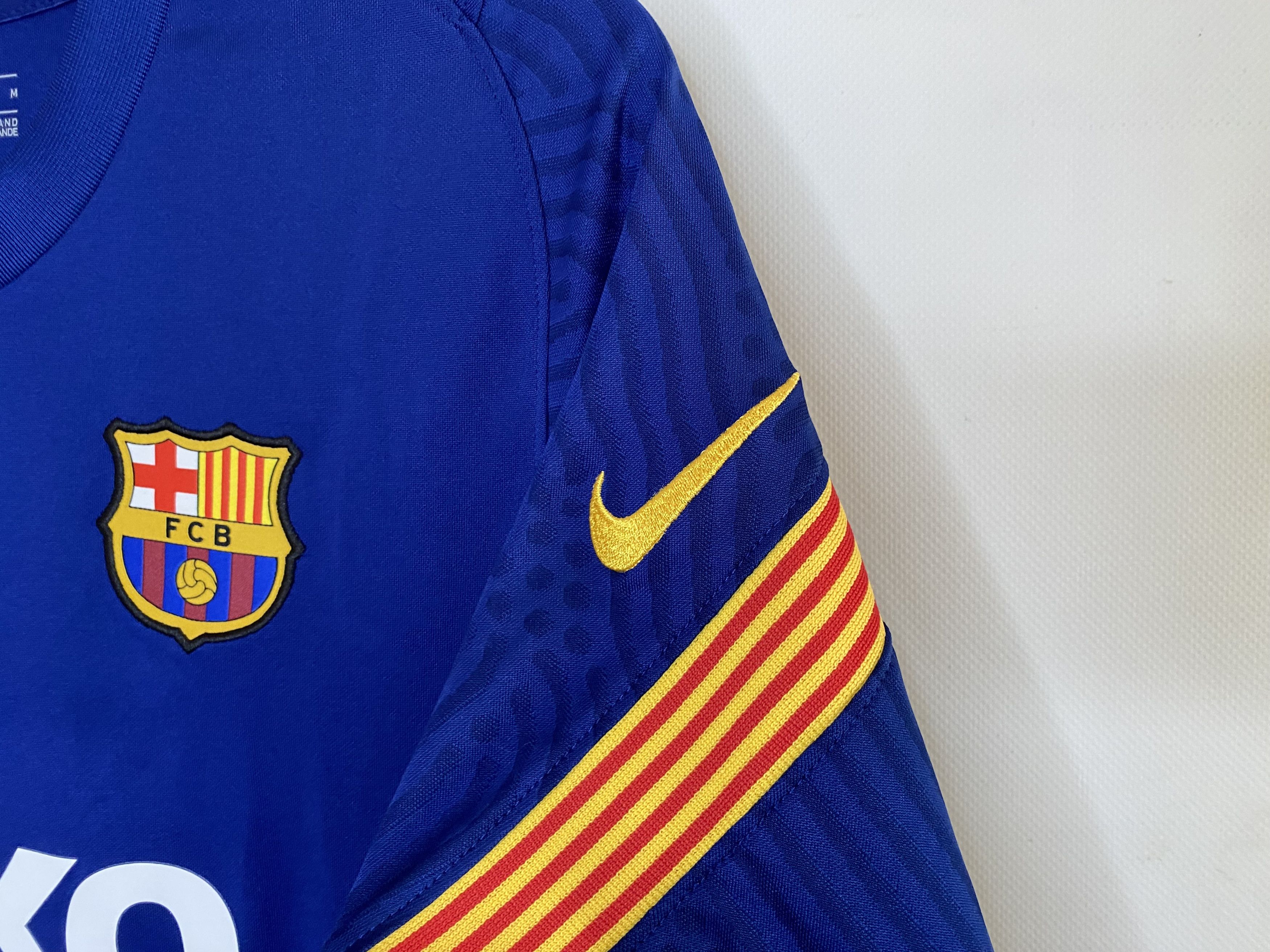 Nike BARCELONA 2021 TRAINING SHIRT FOOTBALL SHIRT SOCCER JERSEY Size US M / EU 48-50 / 2 - 5 Thumbnail