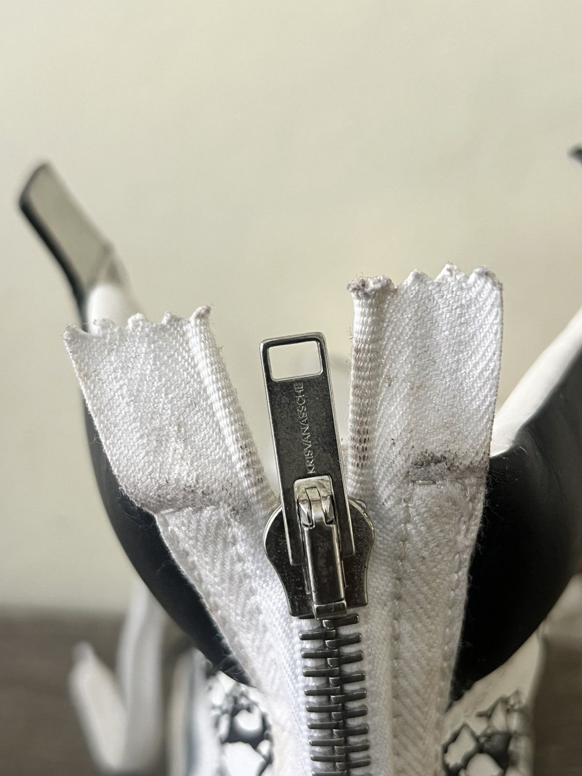 Kris Van Assche KRIS VAN ASSCHE LACED BACKZIP SNEAKERS Size US 6 / EU 39 - 13 Thumbnail