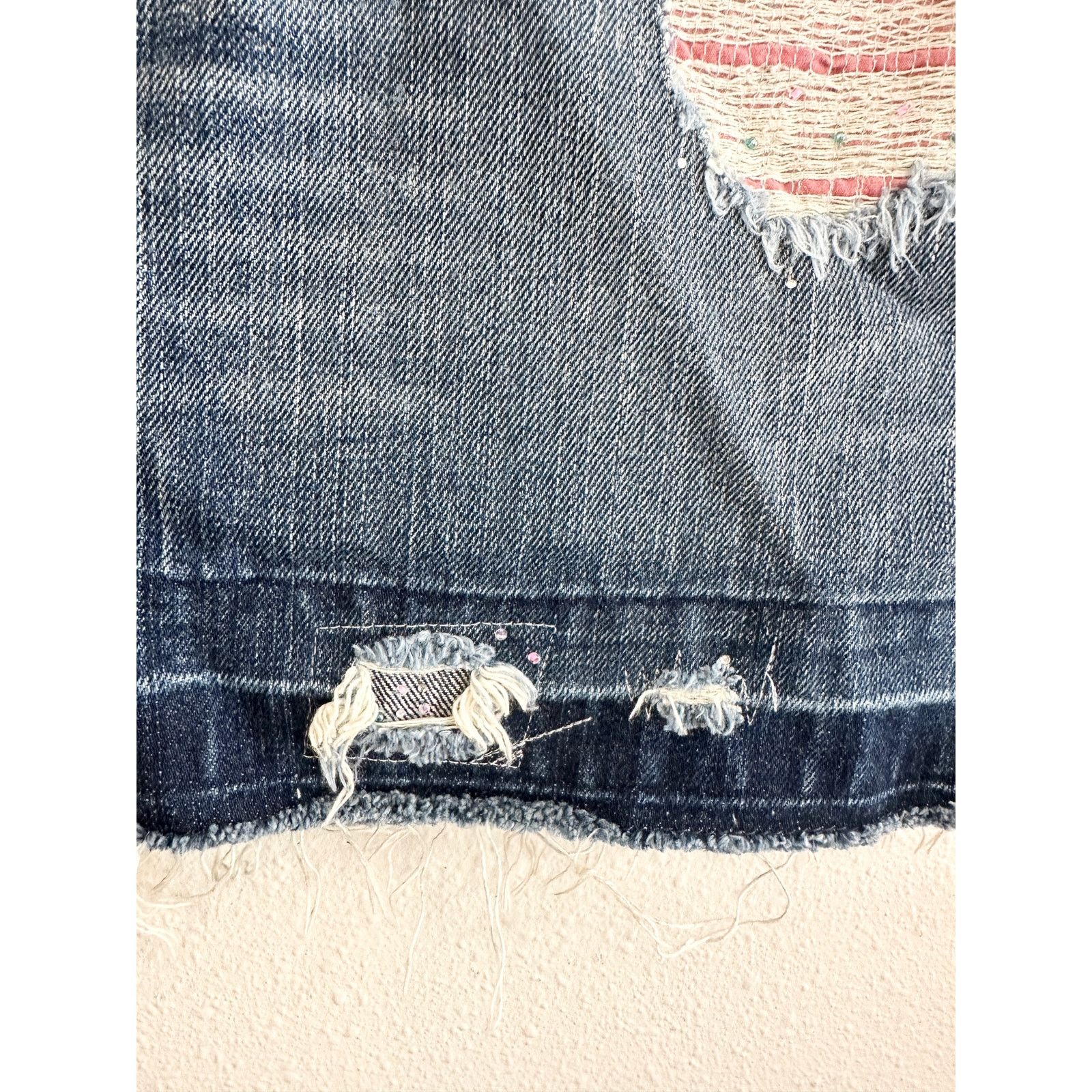 American Eagle Outfitters Y2K American Eagle Distressed Micro Miniskirt size 2 Size 27" / US 4 / IT 40 - 11 Thumbnail
