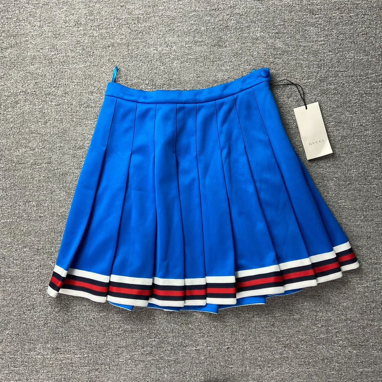 Gucci Gucci Skirt 28 Women Size 28" / US 6 / IT 42 - 1 Thumbnail