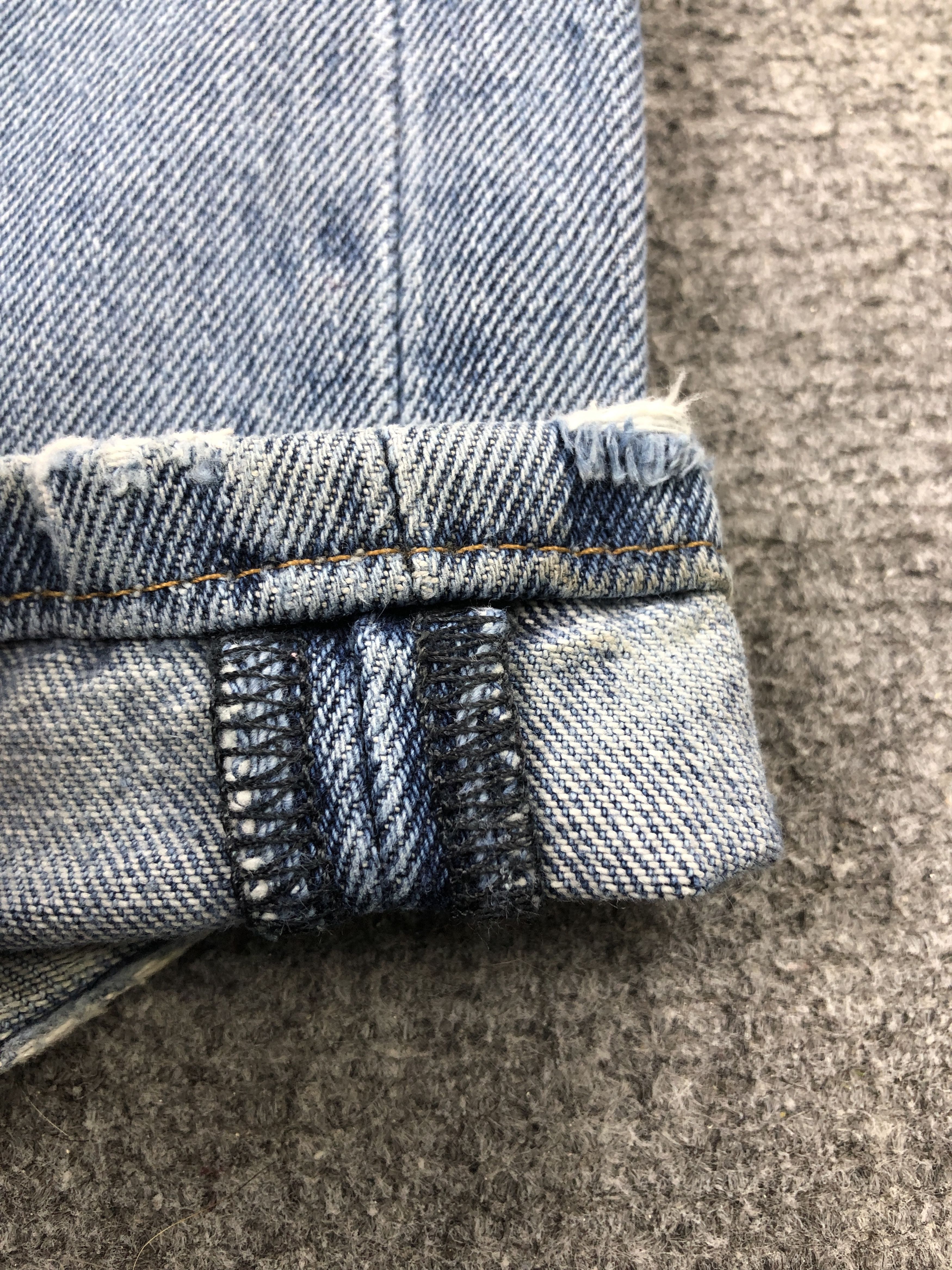 Levi's × Vintage Lightwash Vintage Levis 505 Jeans DP2456 Size US 33 - 9 Thumbnail