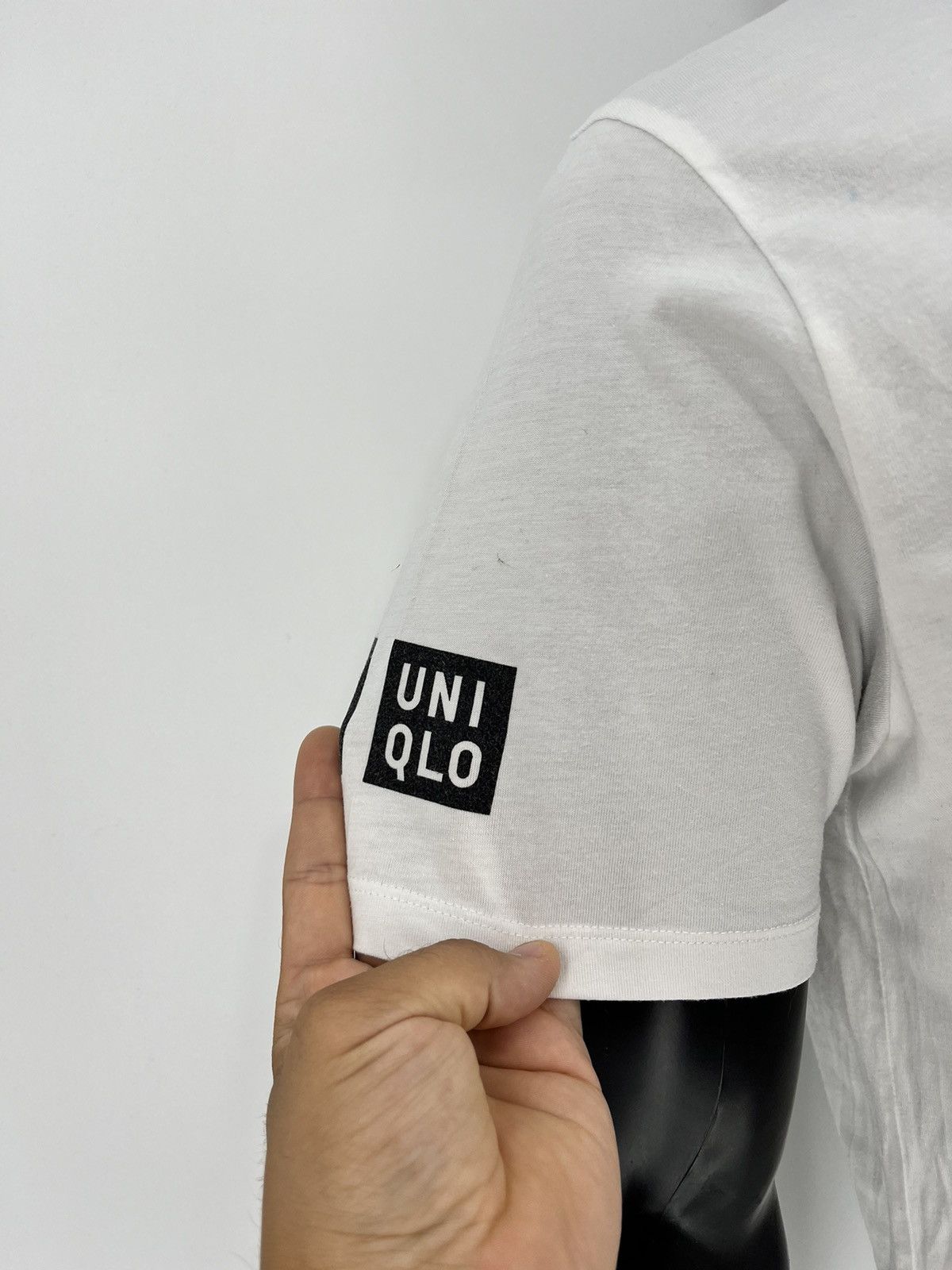 Japanese Brand × Uniqlo Vintage Y2K UNIQLO TATE PLAY T-Shirts White hype Size US L / EU 52-54 / 3 - 7 Thumbnail
