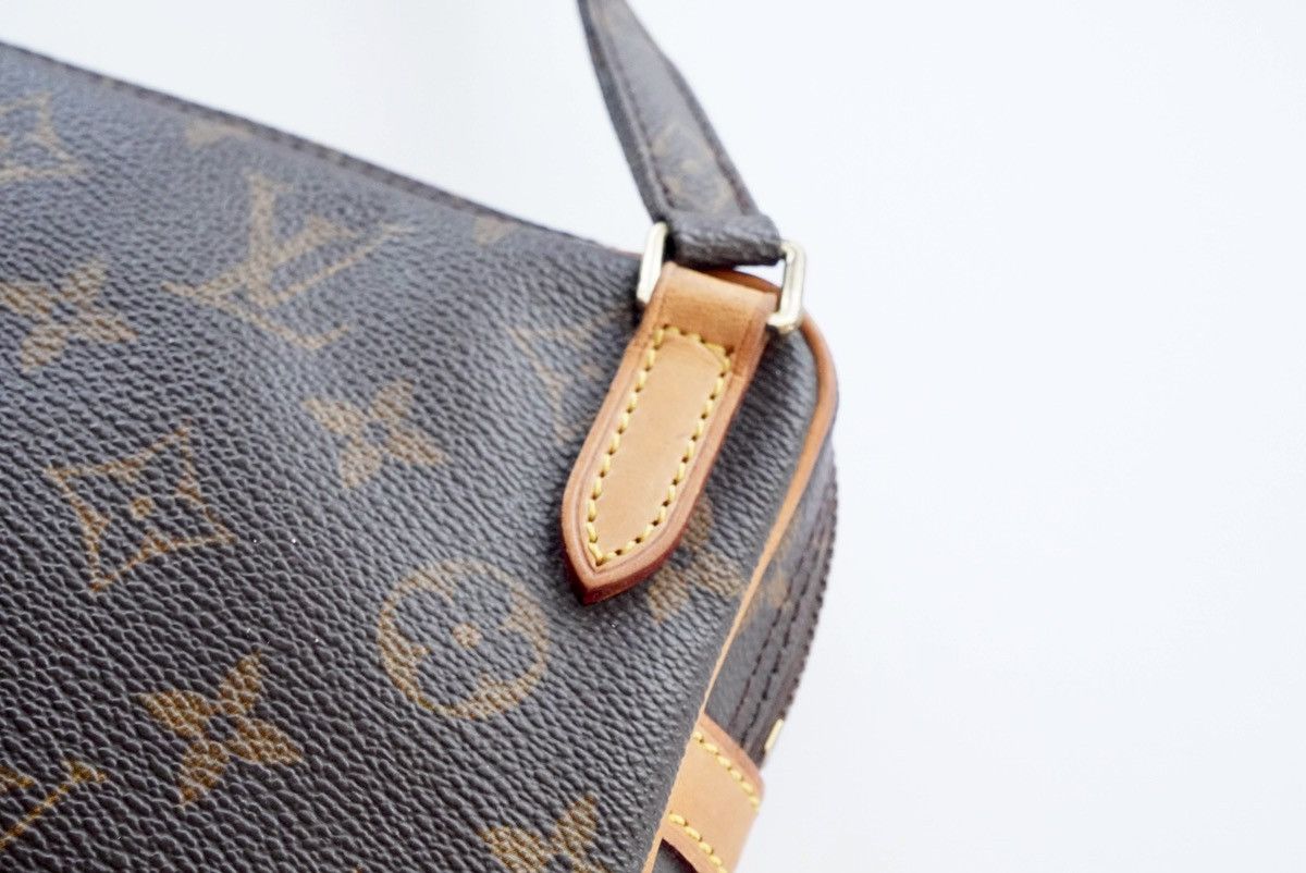 Louis Vuitton Louis Vitton Marly BaNdouliere Size ONE SIZE - 4 Thumbnail