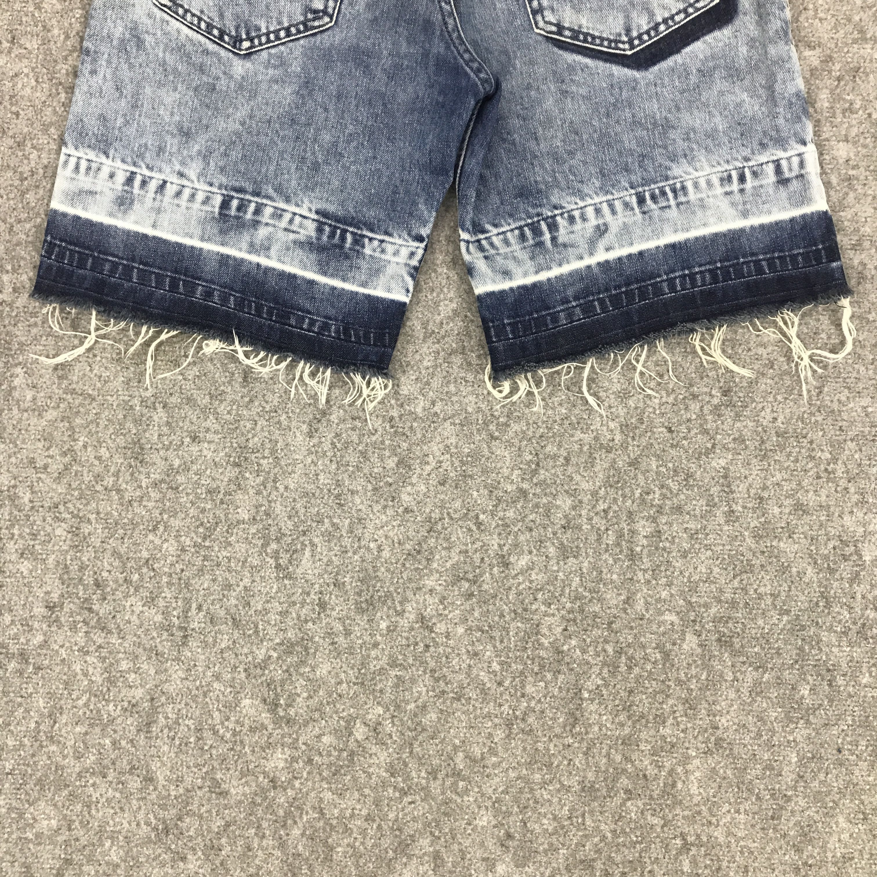 Diesel DIESEL INDUSTRY GUARANTEED DENIM JEANS SHORTS Size US 30 / EU 46 - 6 Thumbnail