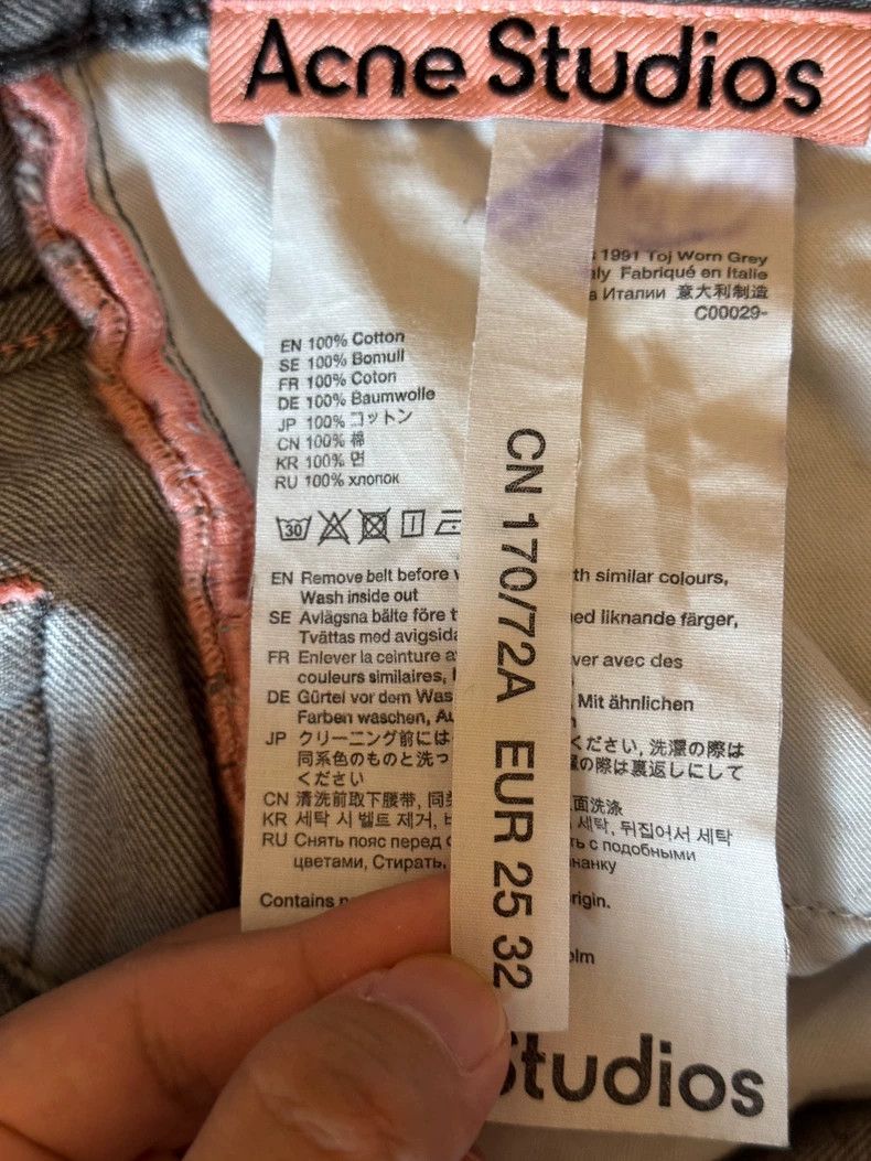 Acne Studios Acne Studios Wide-leg washed grey distressed belted jeans Size 25" / US 0 / IT 36 - 4 Thumbnail