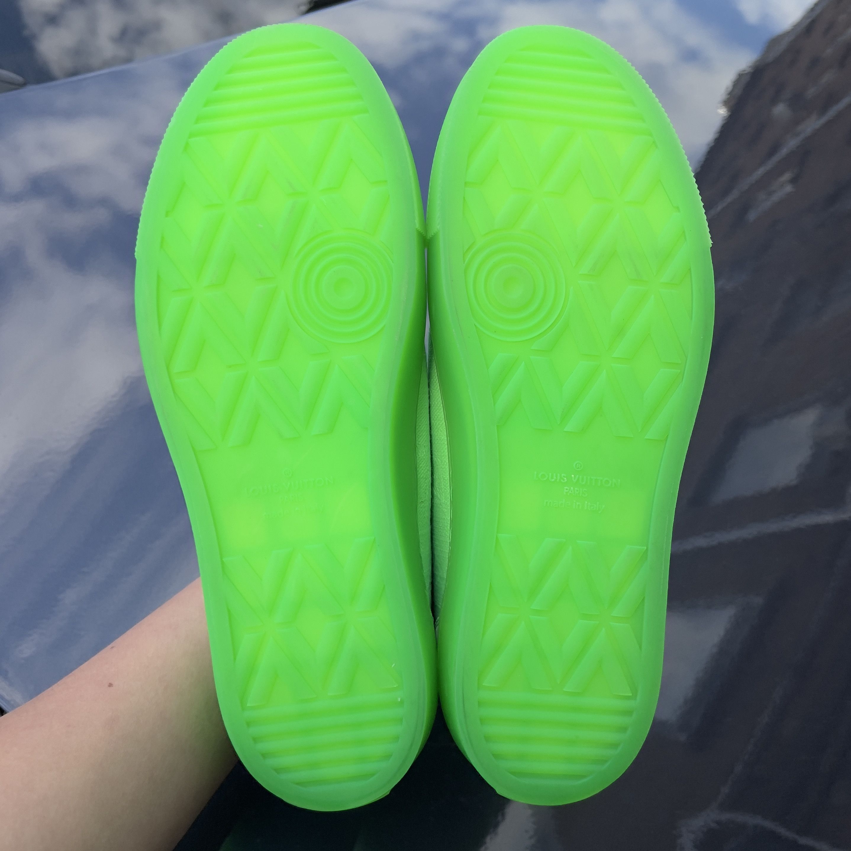 Louis Vuitton Louis Vuitton Tattoo Monogram Sneaker Neon Green Fabric Size US 8.5 / EU 41-42 - 12 Thumbnail