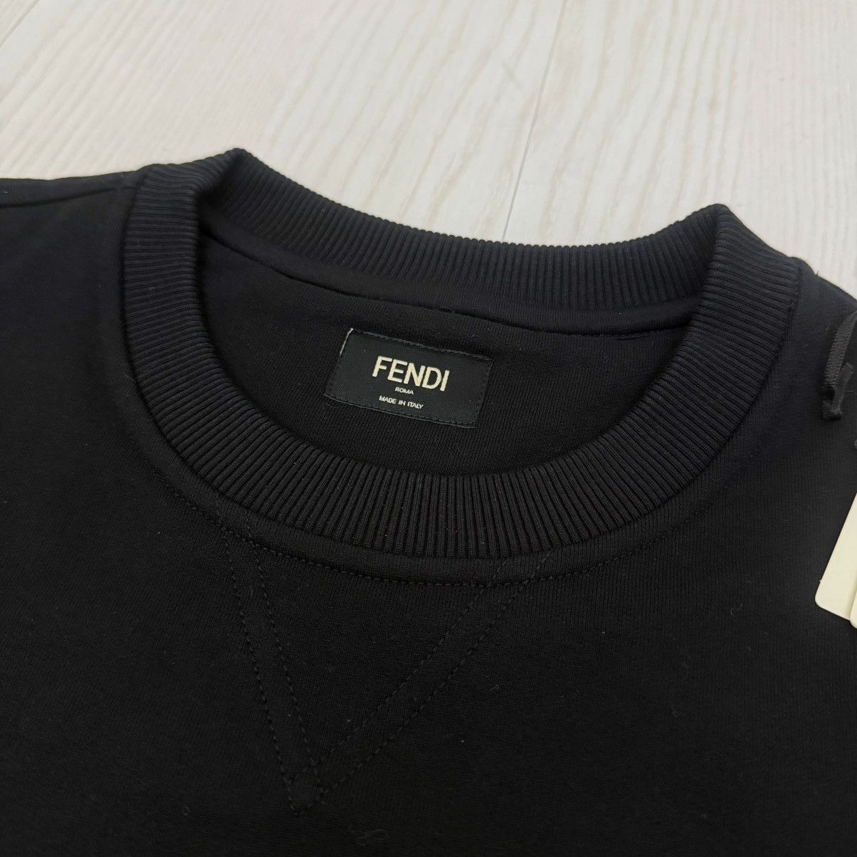 Fendi Fendi FY1132 Logo Patch Sweatshirt Crewneck Size US M / EU 48-50 / 2 - 6 Thumbnail