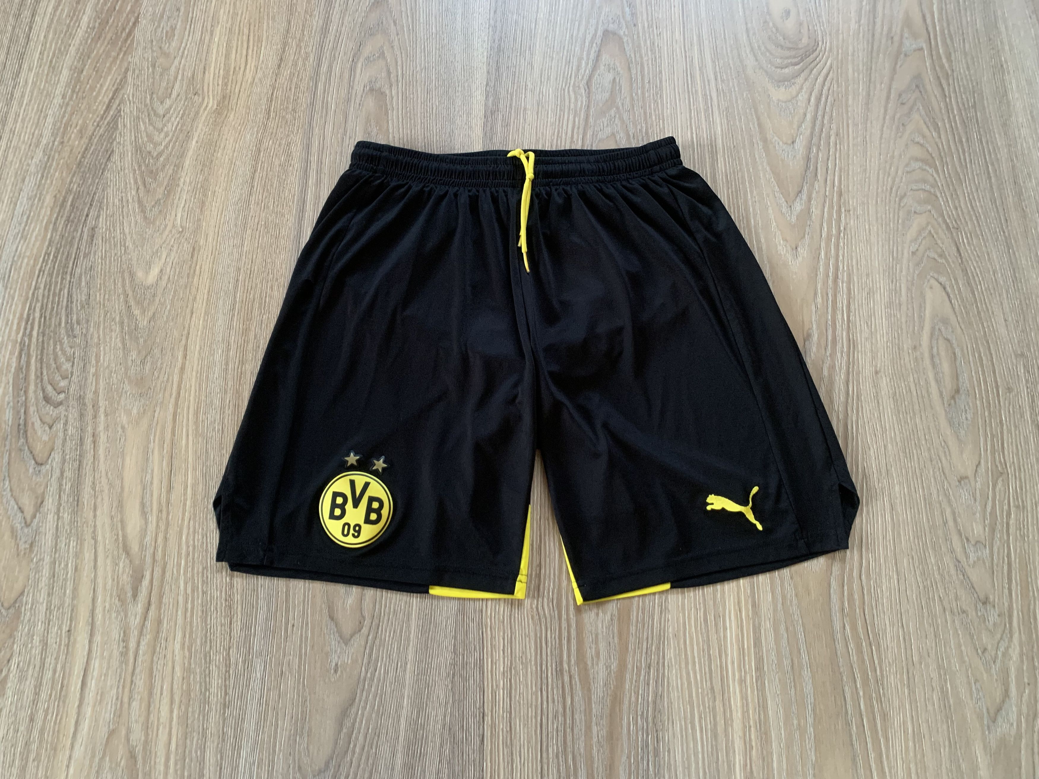 Puma Puma Borussia Dortmund Home Kit Soccer Shorts Size US 32 / EU 48 - 2 Thumbnail