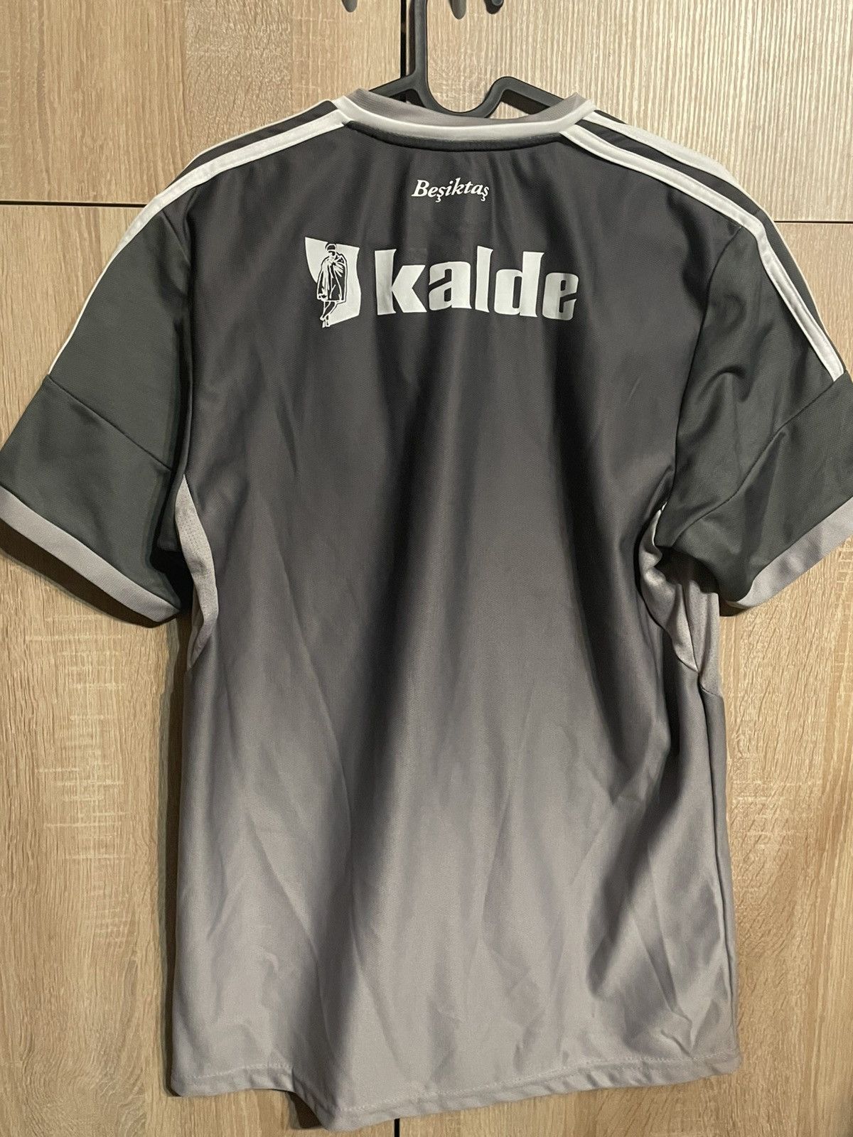 Adidas × Vintage Besiktas Asia’s vintage 90s football soccer jersey archive Size US M / EU 48-50 / 2 - 4 Thumbnail