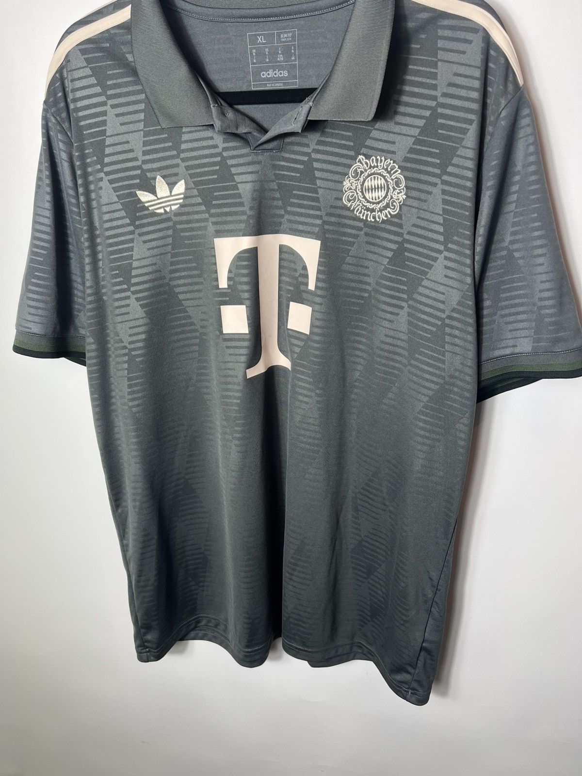 Adidas Adidas Fc Bayern Munich 24 Oktoberfest soccer football tee Size US XL / EU 56 / 4 - 3 Thumbnail
