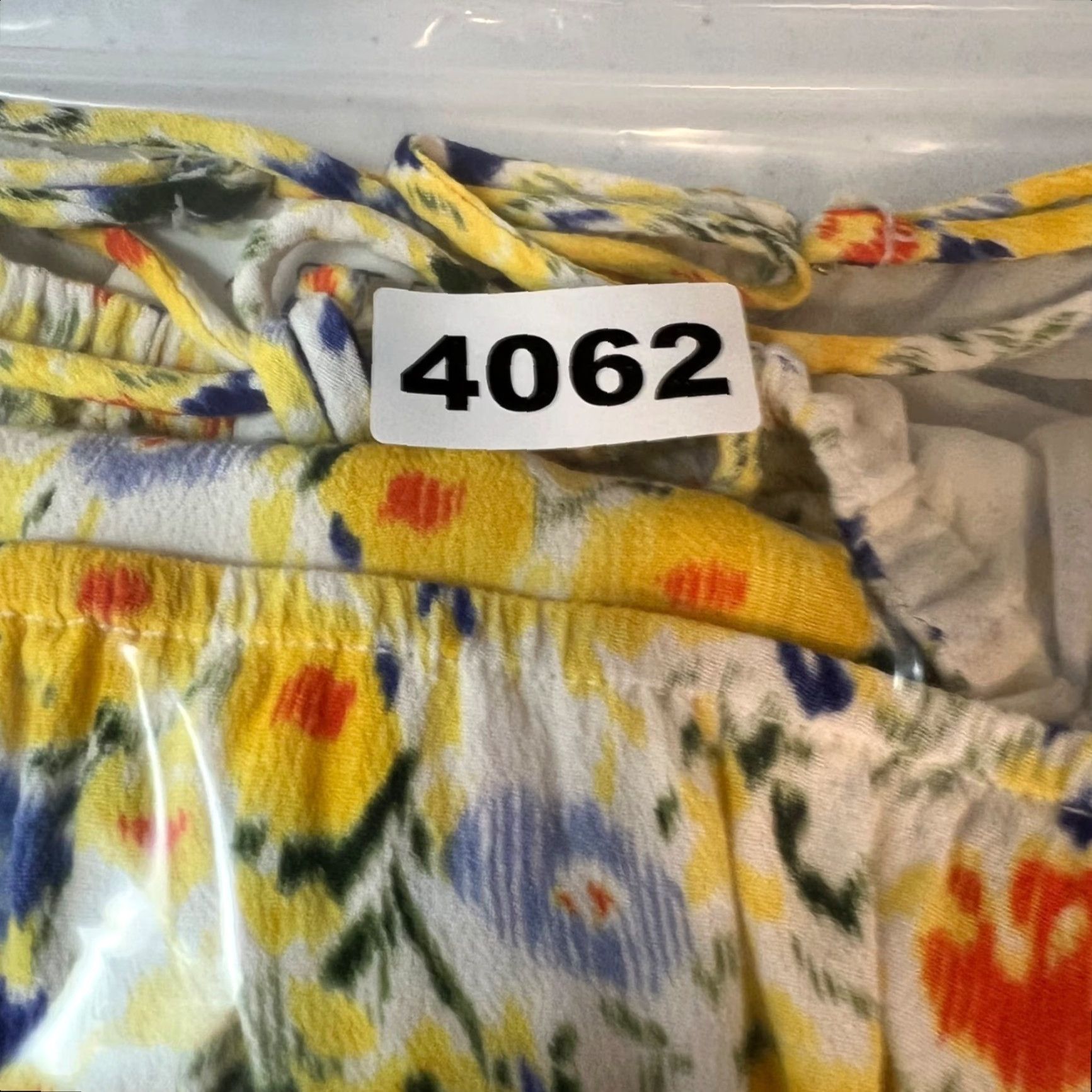 ASTR The Label VINTAGE ASTR The Label Maxi Dress Sleeveless Yellow Blue Abstract Tie-Back Detail Adults Womens Size S / US 4 / IT 40 - 8 Thumbnail