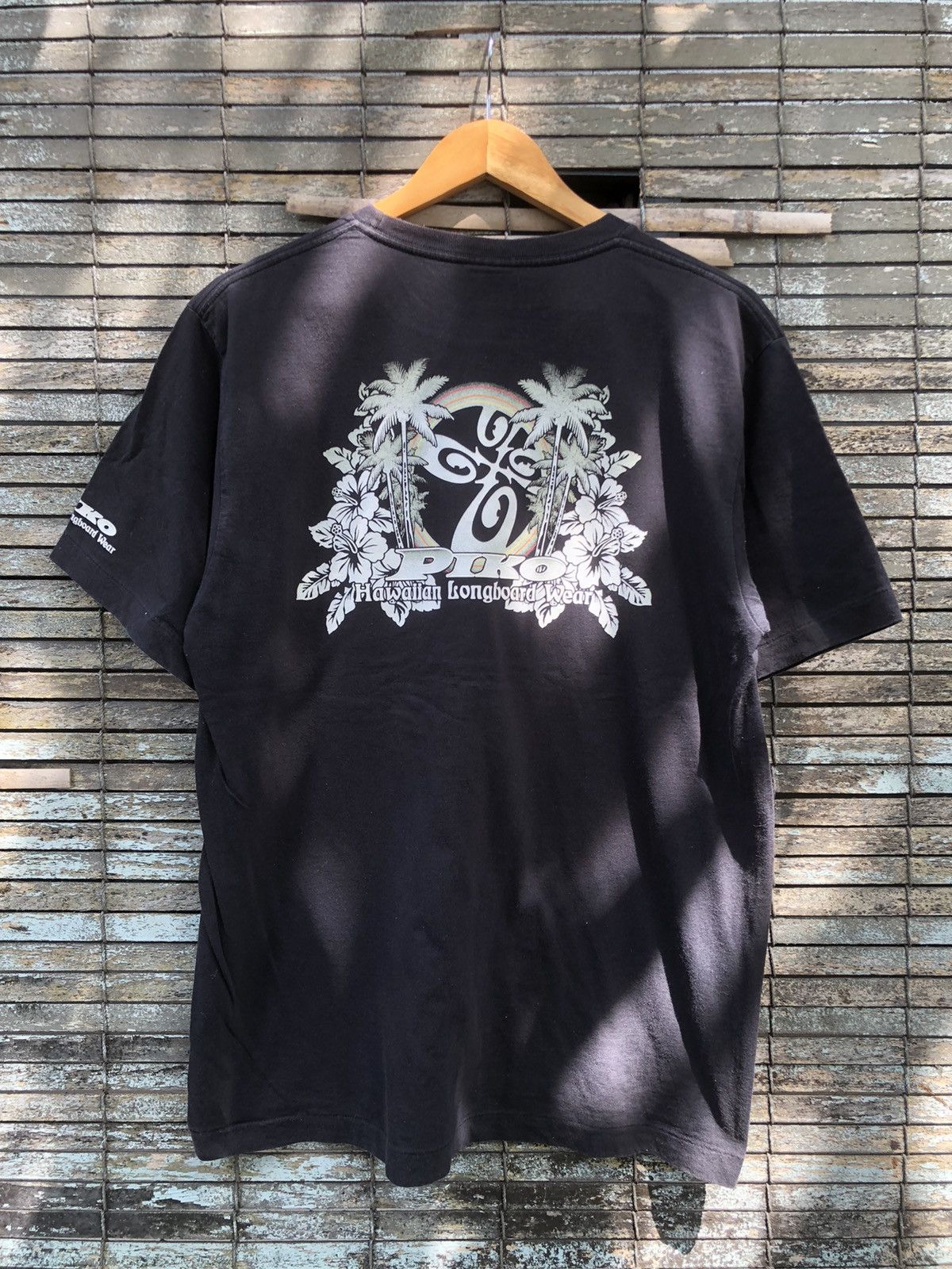 Vintage × Volcom Vintage Hawaiian Piko Surfwear Glitter Backhit Tee Size US L / EU 52-54 / 3 - 1 Thumbnail