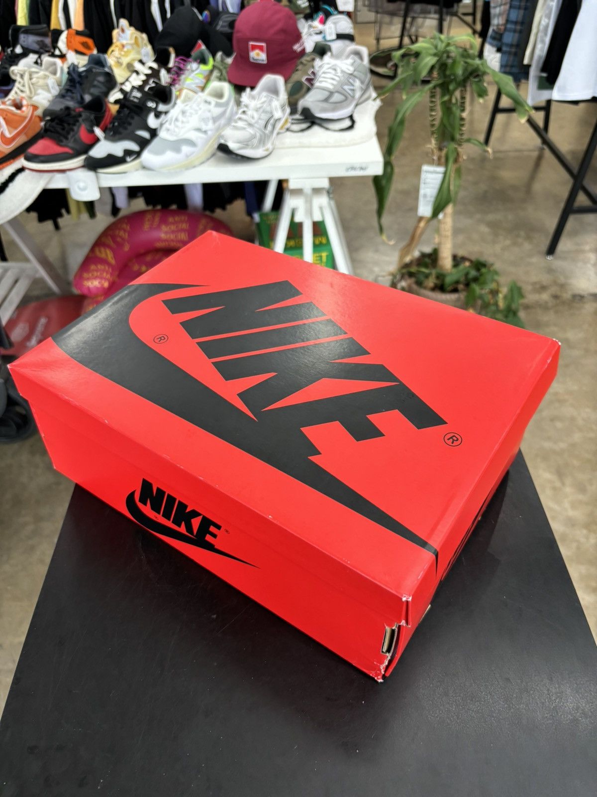 Jordan Brand Air Jordan 1 Black White Sz. 9 (2023) Size US 9 / EU 42 - 13 Thumbnail