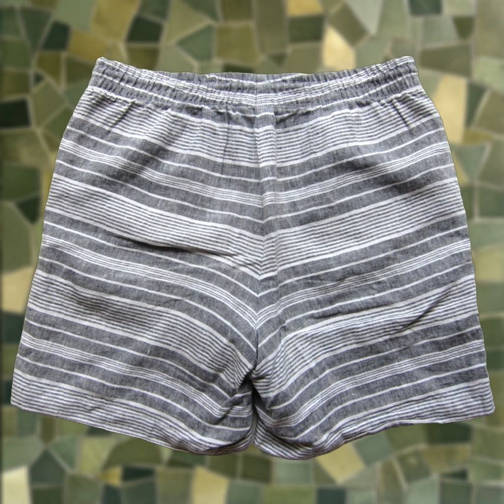 J. Jill J.Jill Love 100% Linen Grey White Stripe Pocket Chino Shorts Small Shirt Womens Size 28" / US 6 / IT 42 - 1 Thumbnail