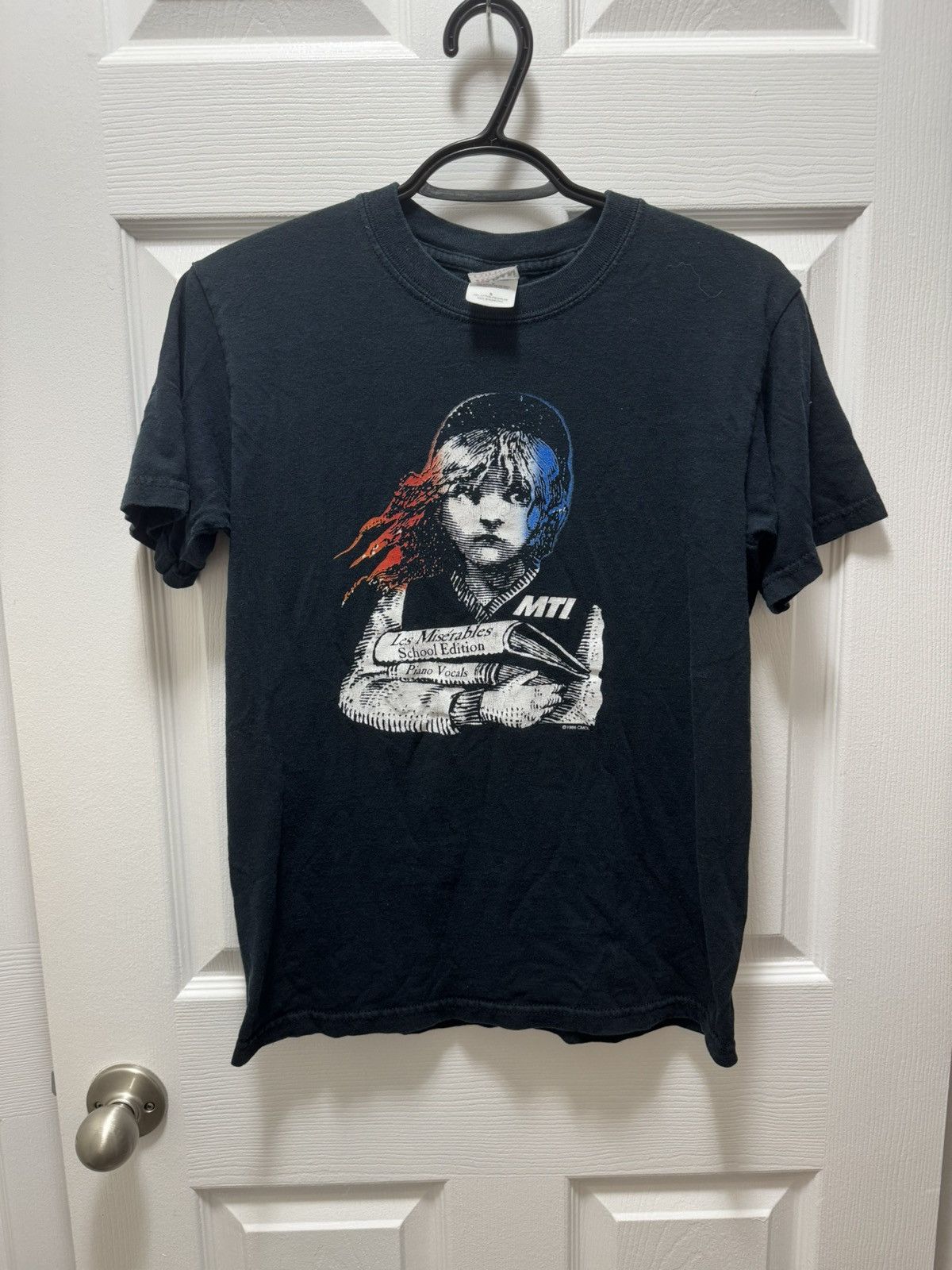 Gildan MTI Les Miserables Piano Vocals Girl Vintage Rare Gildan Size US S / EU 44-46 / 1 - 1 Thumbnail