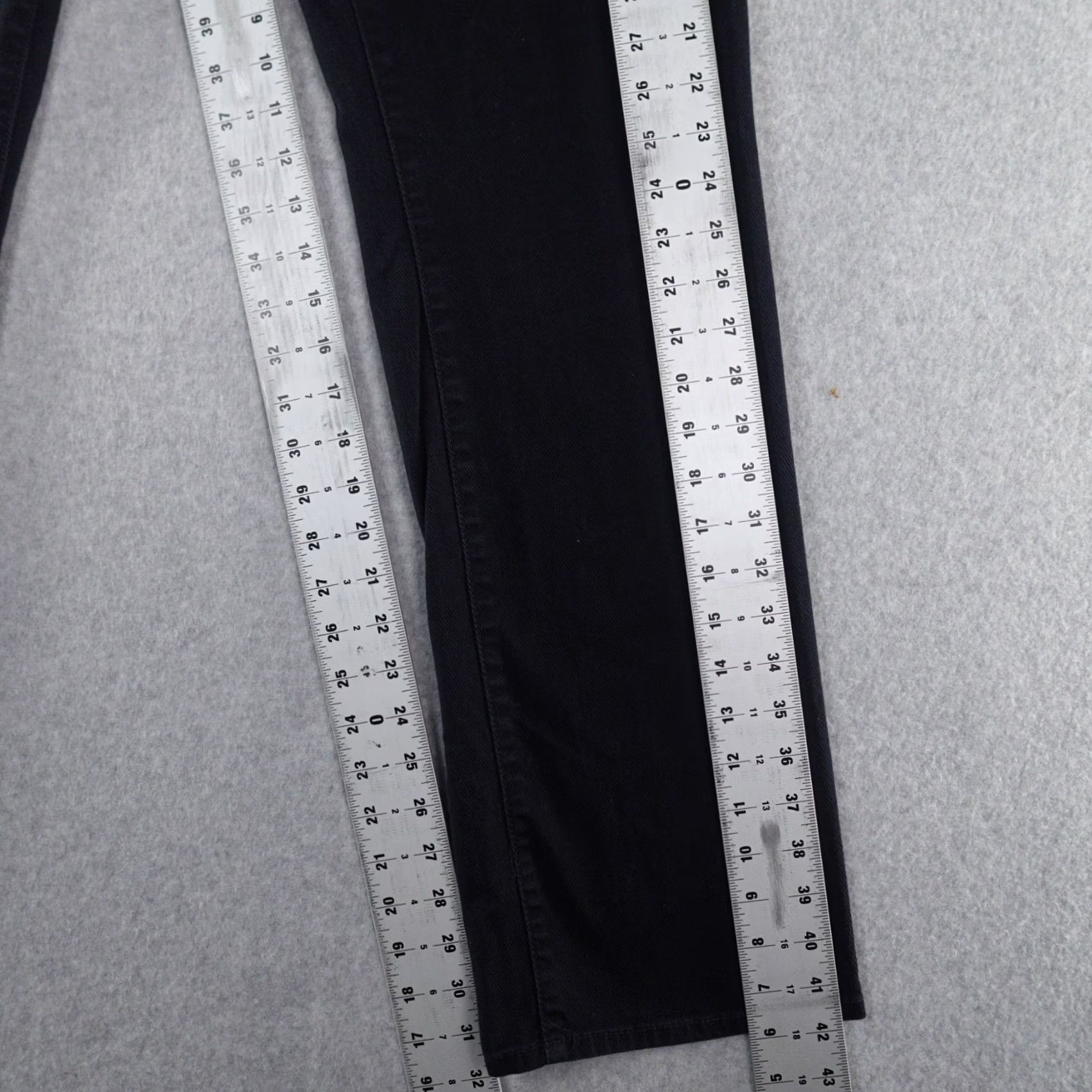 John Varvatos John Varvatos LUXE Jeans Mens 38 (38X32) Bowery Slim Straight Washed Black Denim 5-Pocket Mens Straight Jeans Size 38 Size US 38 / EU 54 - 7 Thumbnail