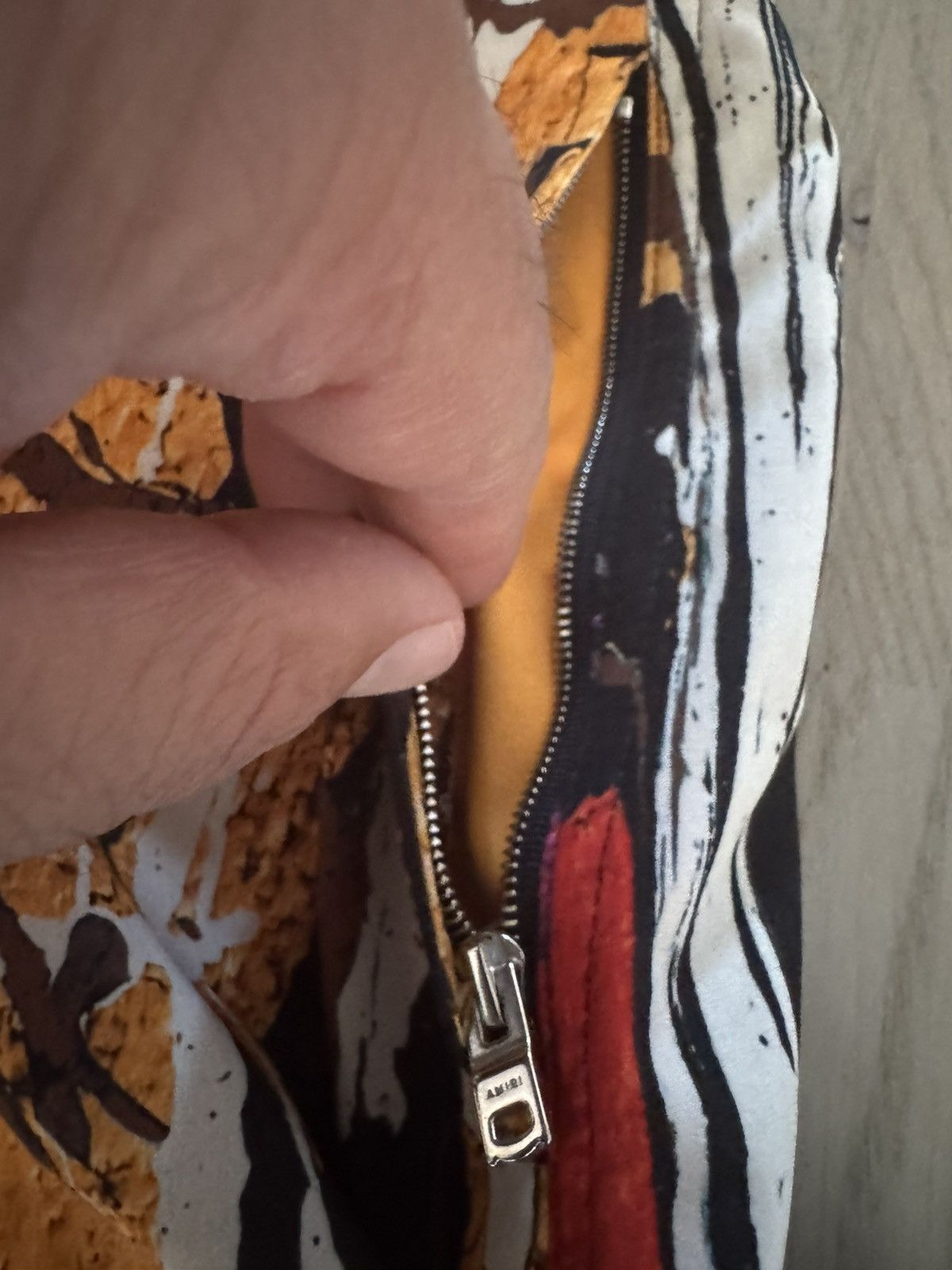 Amiri AMIRI Shorts real sizes SHOWN in photos by tape measure Size US 31 - 2 Thumbnail
