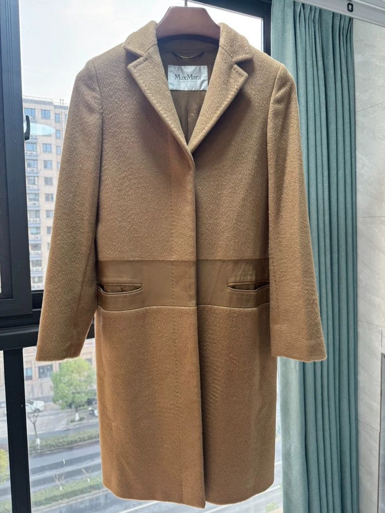 Max Mara Max Mara Camel hair long coat Size M / US 6-8 / IT 42-44 - 1 Thumbnail