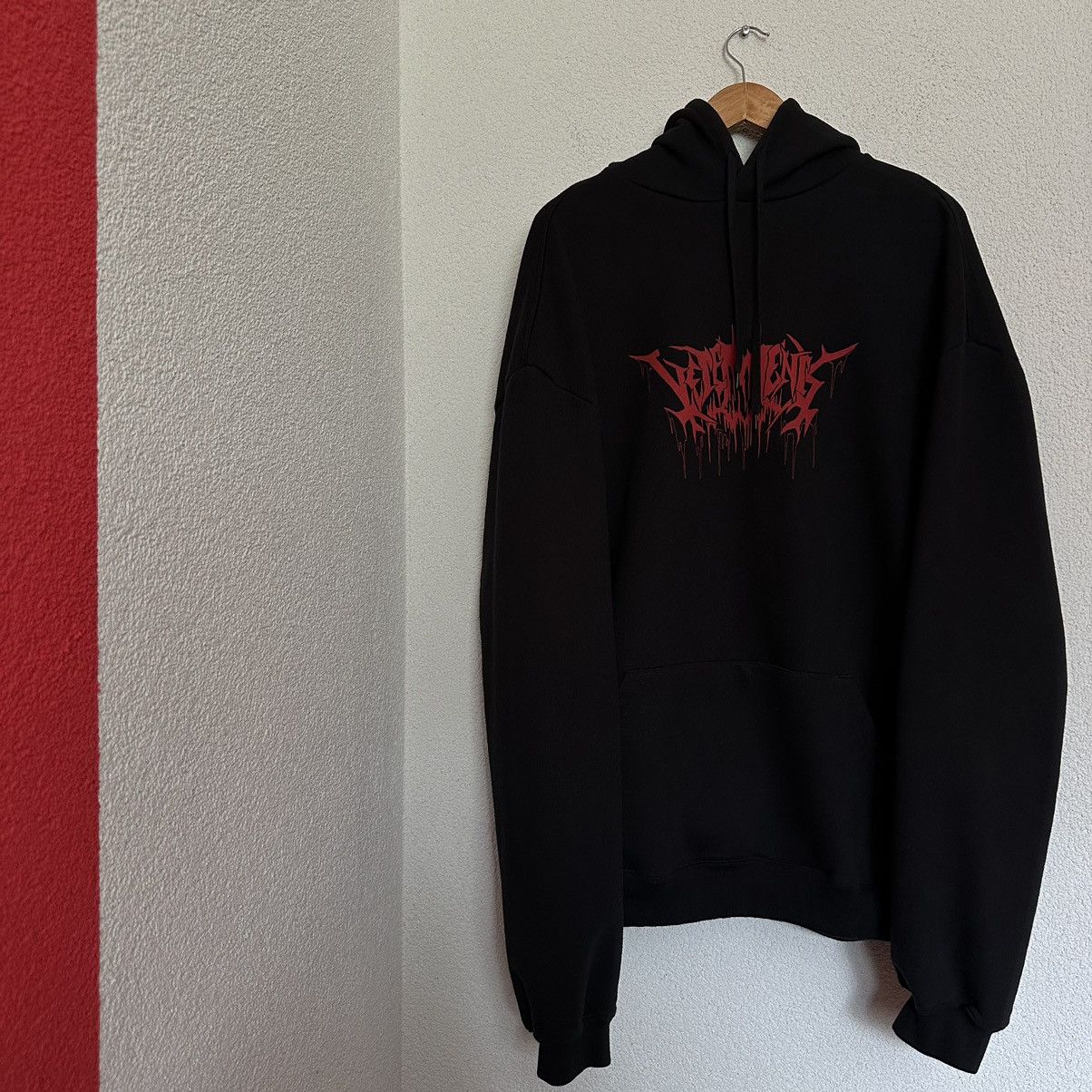 image of Vetements Metal Logo Hoodie F/w 18 in Black, Men's (Size Small)